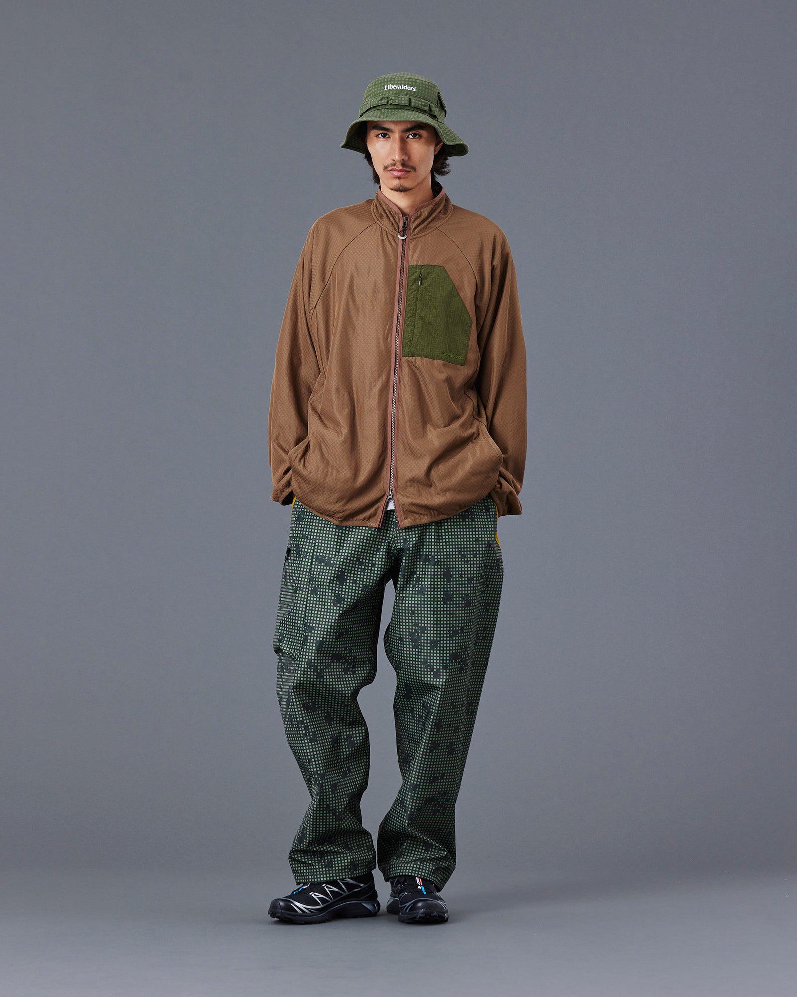 upload_20250605_OCTA ZIP-UP JACKET_029_77018_h005_45.jpg