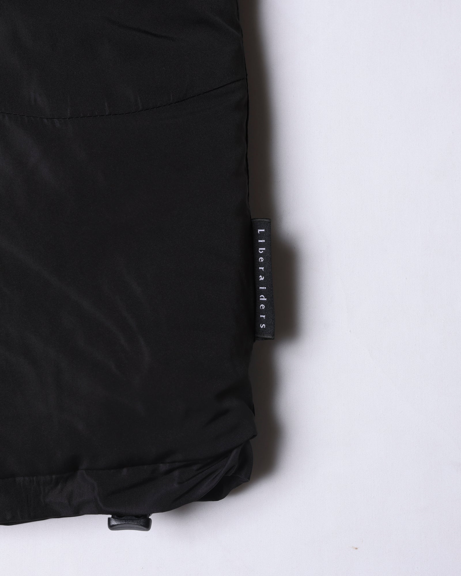 upload_20250605_PADDED MONSTER JACKET_009_10_77003_c004.jpg