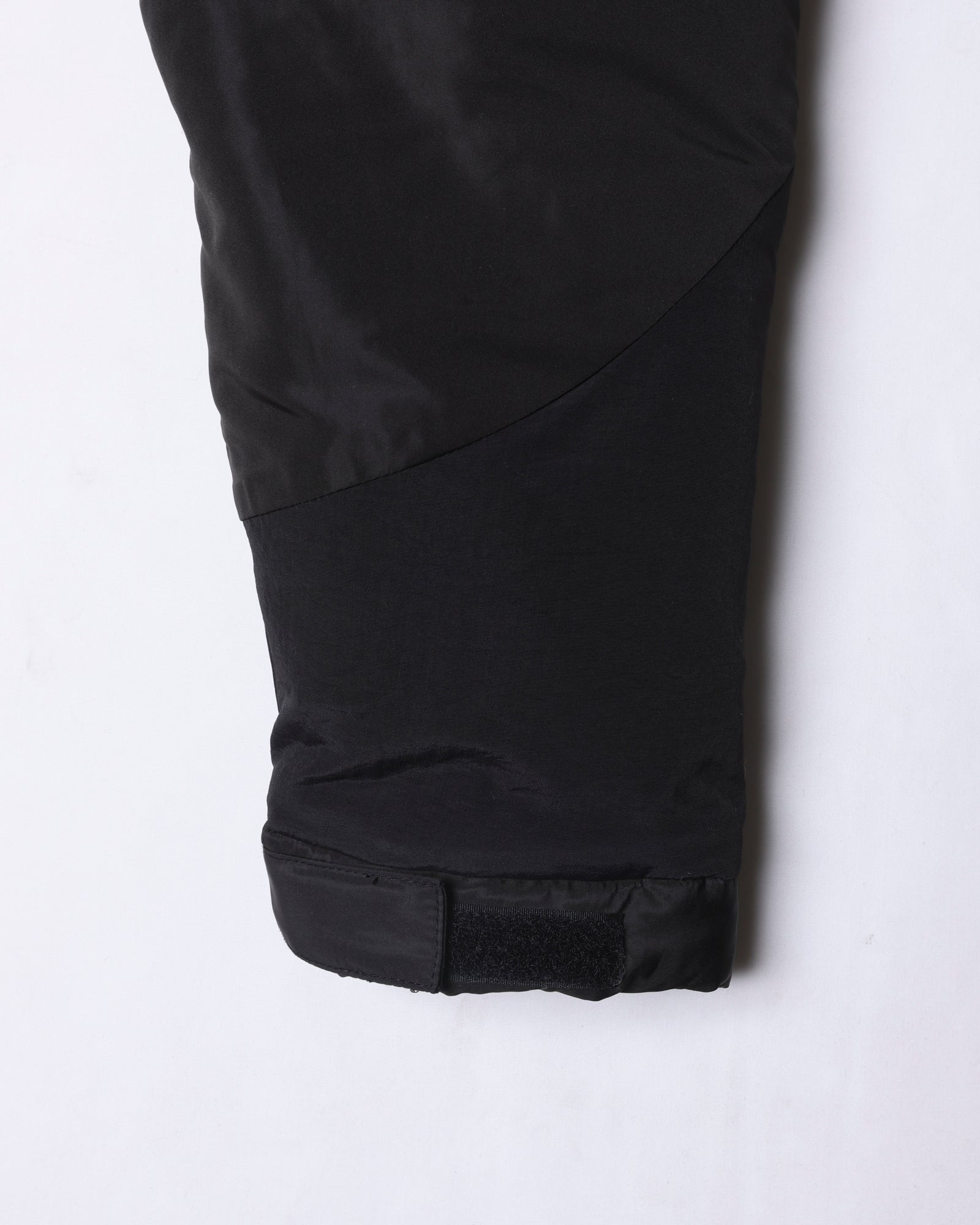 upload_20250605_PADDED MONSTER JACKET_012_13_77003_c007.jpg