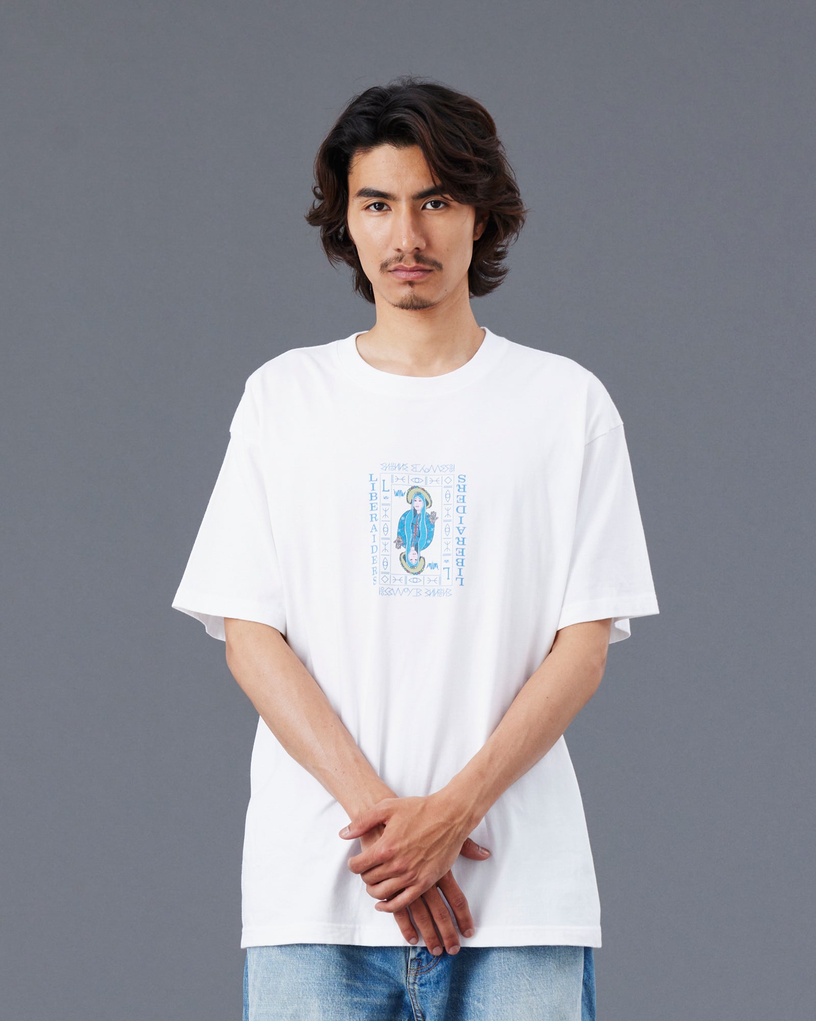 upload_20250605_QUEEN LOGO TEE_009_10_77606_G004_45.jpg