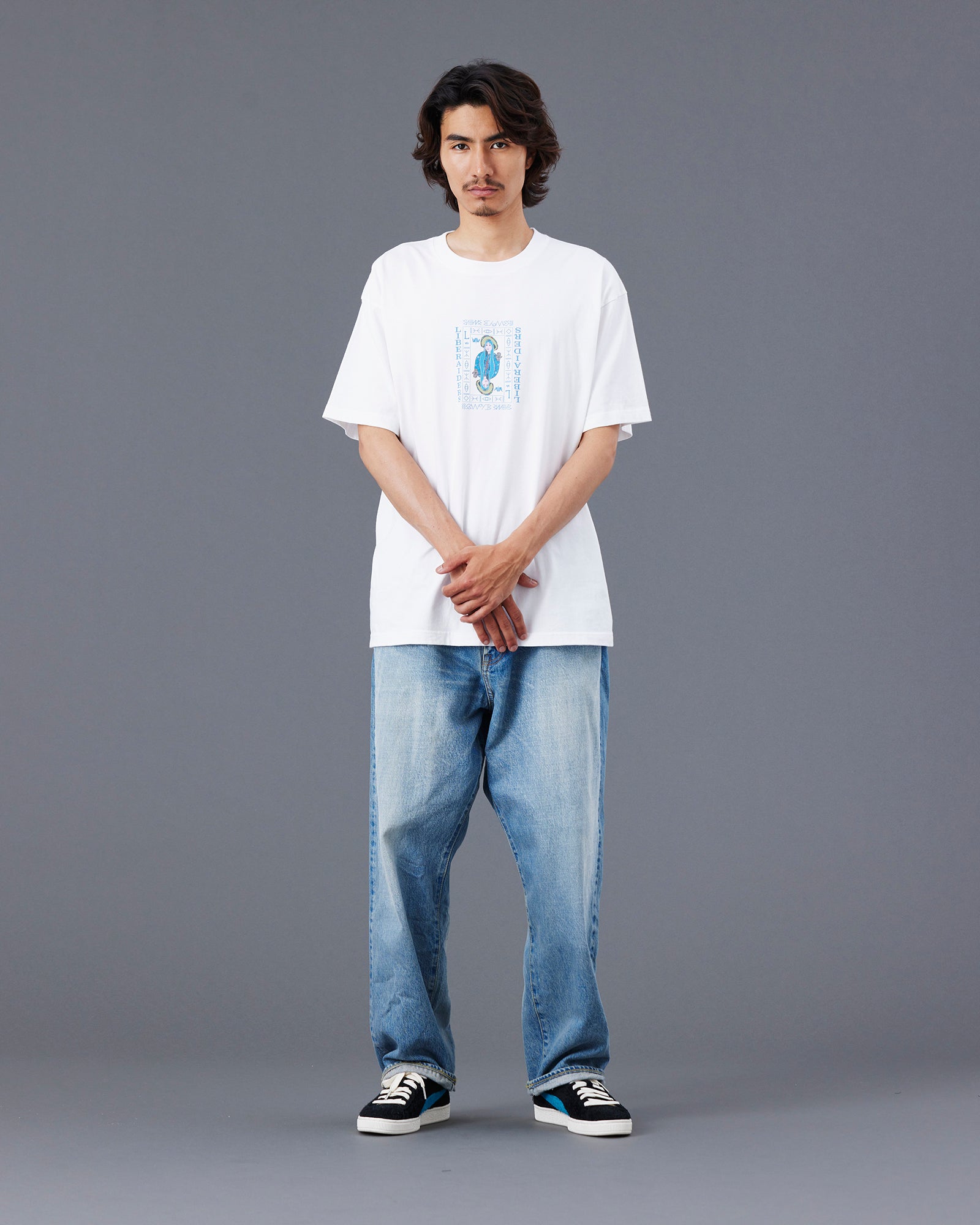 upload_20250605_QUEEN LOGO TEE_011_12_77606_h002_45.jpg