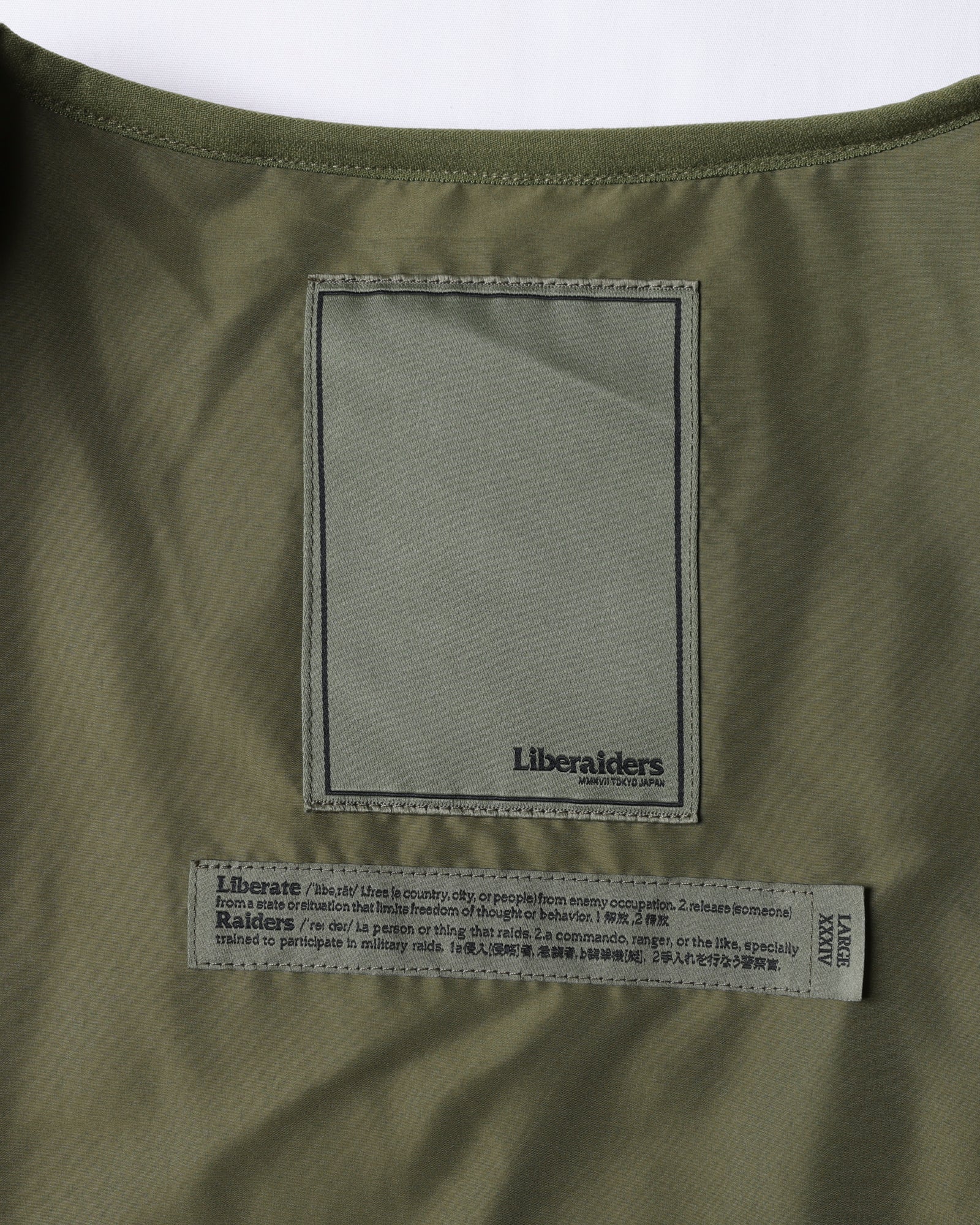 upload_20250605_QUILTED JACKET_013_14_77015_c020_45.jpg