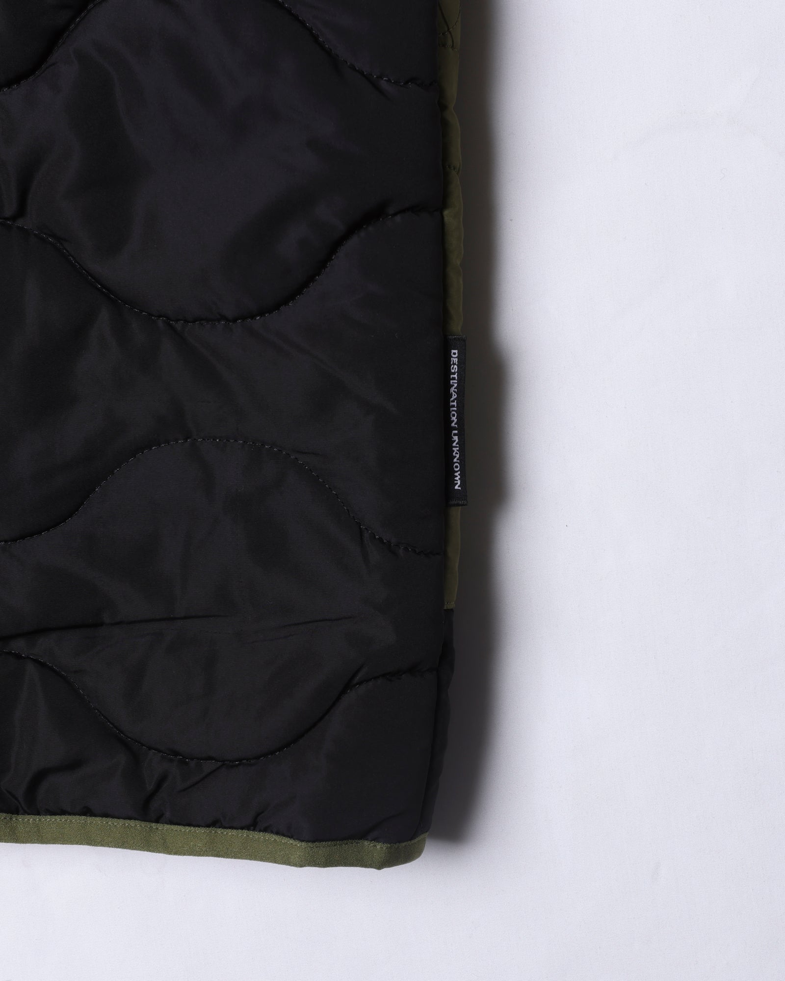 upload_20250605_QUILTED JACKET_015_16_77015_c028_45.jpg