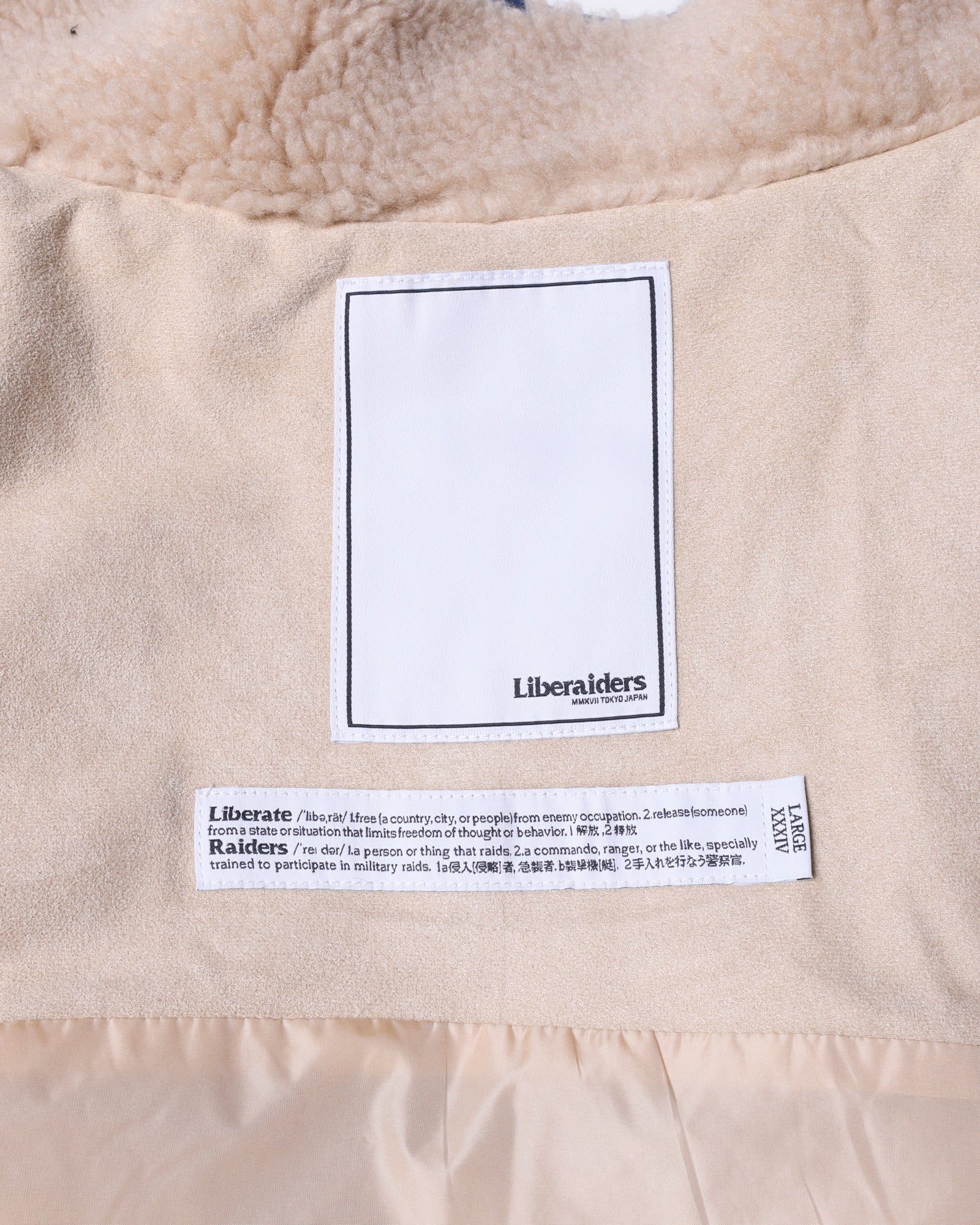 upload_20250605_RETRO PILE FLEECE JACKET_033_34_77008_c130_45.jpg