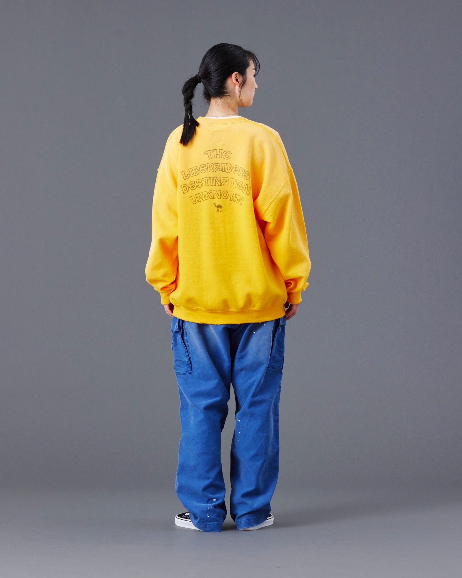 upload_20250605_SAHARA CREWNECK_034_35_77314_h006_45_1.jpg