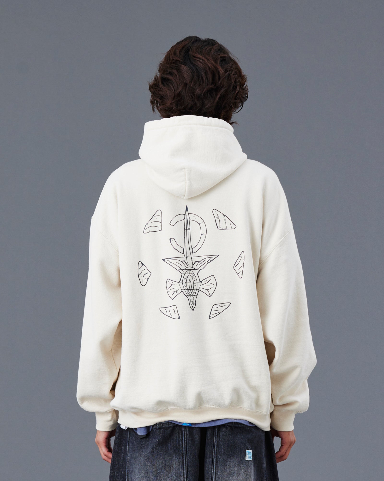 upload_20250605_TIFINAGH EMBROIDERY HOODIE_022_23_77312_G008_45.jpg