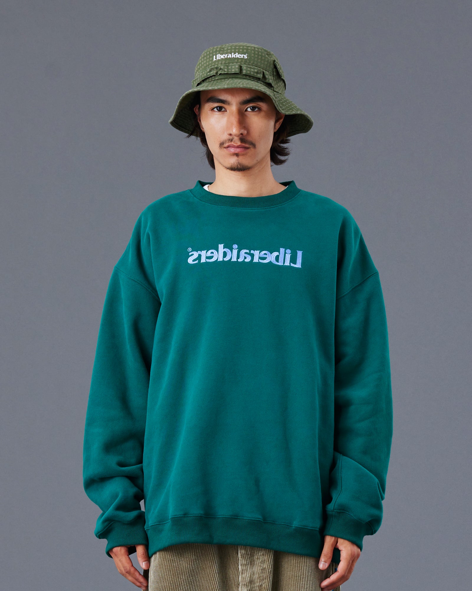 upload_20250805_EMBROIDERY CREWNECK_006_77317_G001_45.jpg