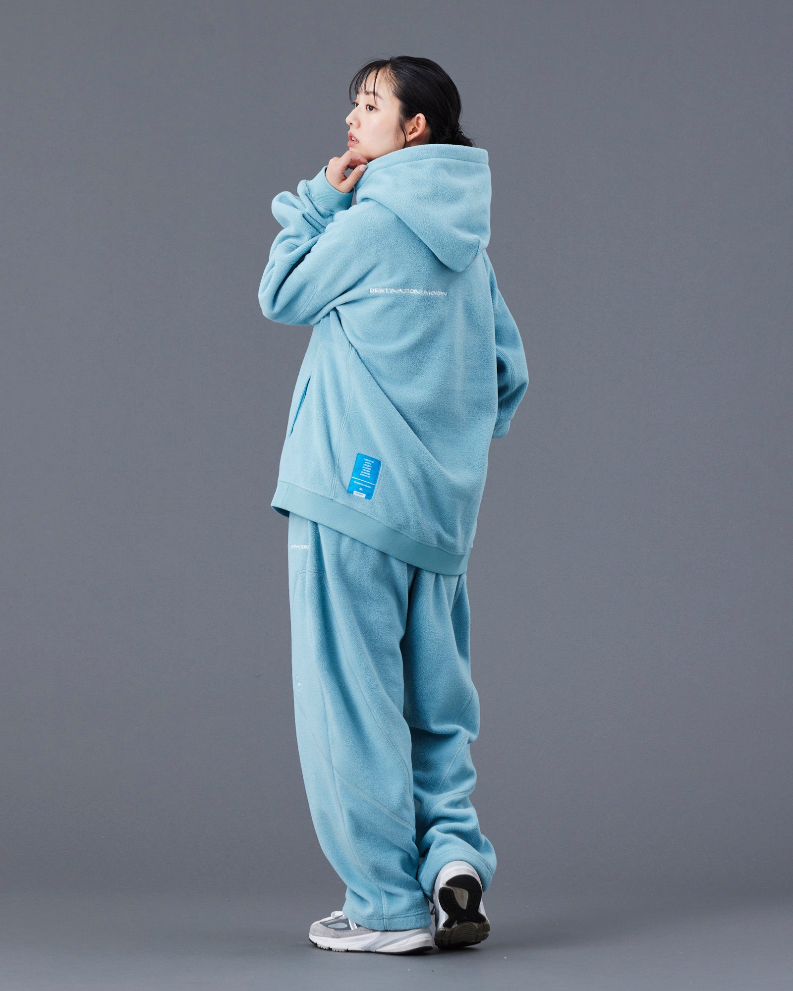 upload_20250805_FLEECE HOODIE_013_77306_h004_45_1.jpg