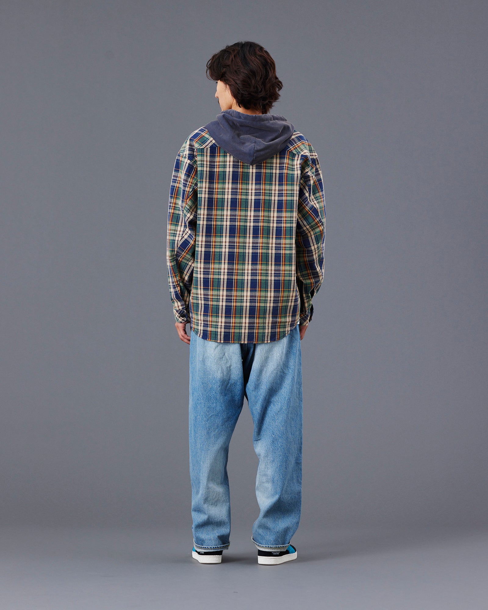 upload_20250805_HOODED PLAID SHIRT_018_77103_h006_45.jpg
