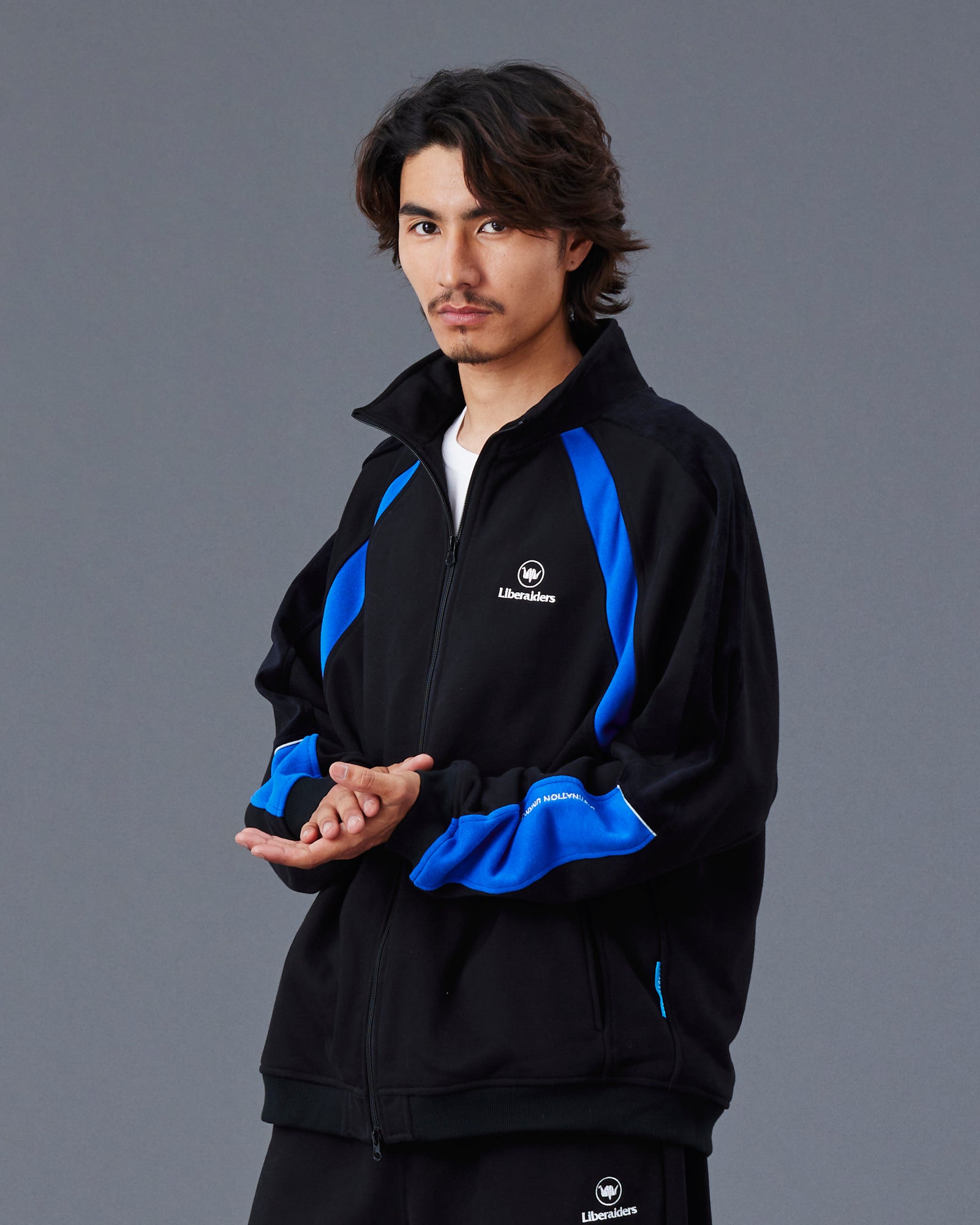 upload_20250805_LR TRACK JACKET_006_77303_G003_45.jpg