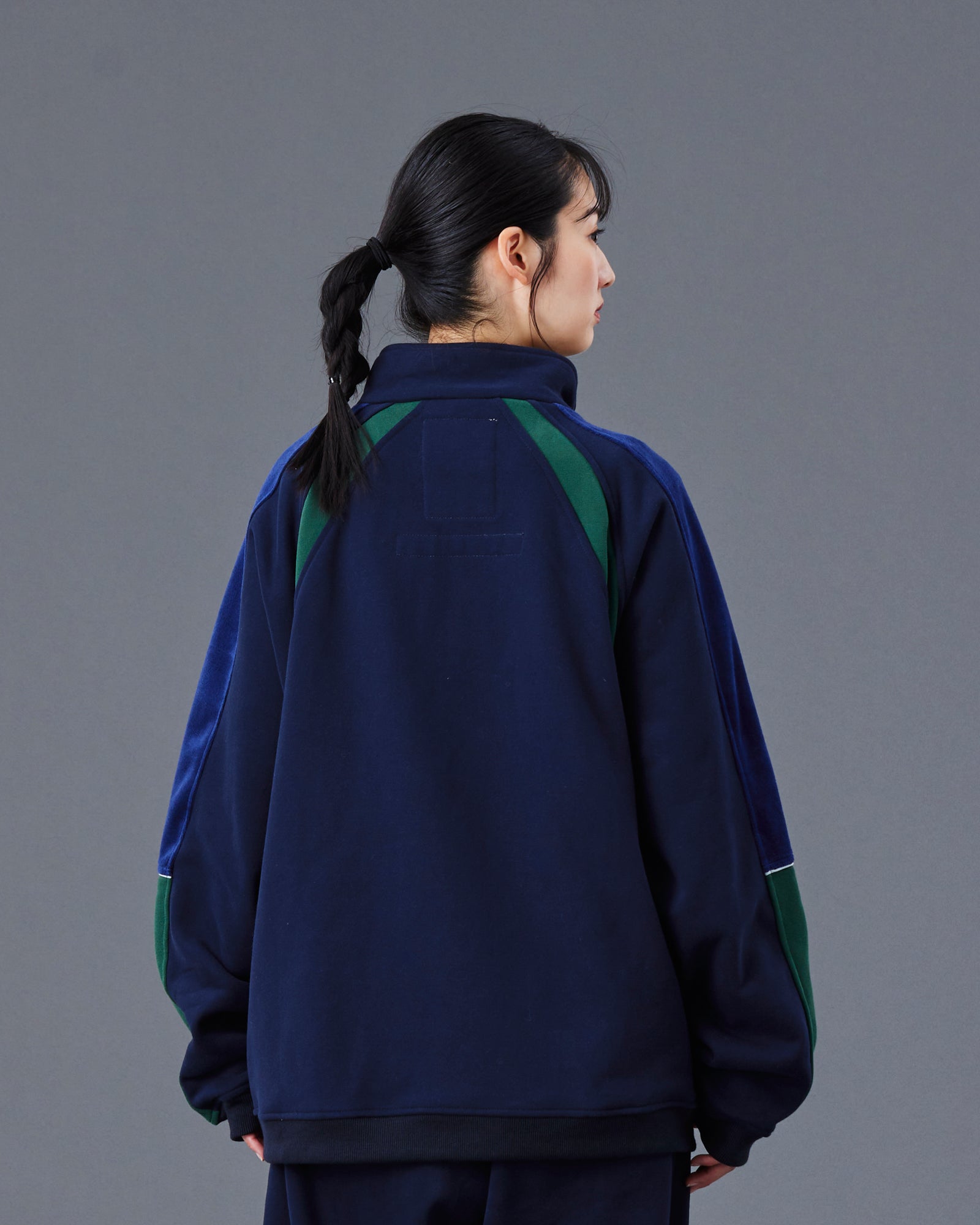 upload_20250805_LR TRACK JACKET_008_77303_G005_45.jpg