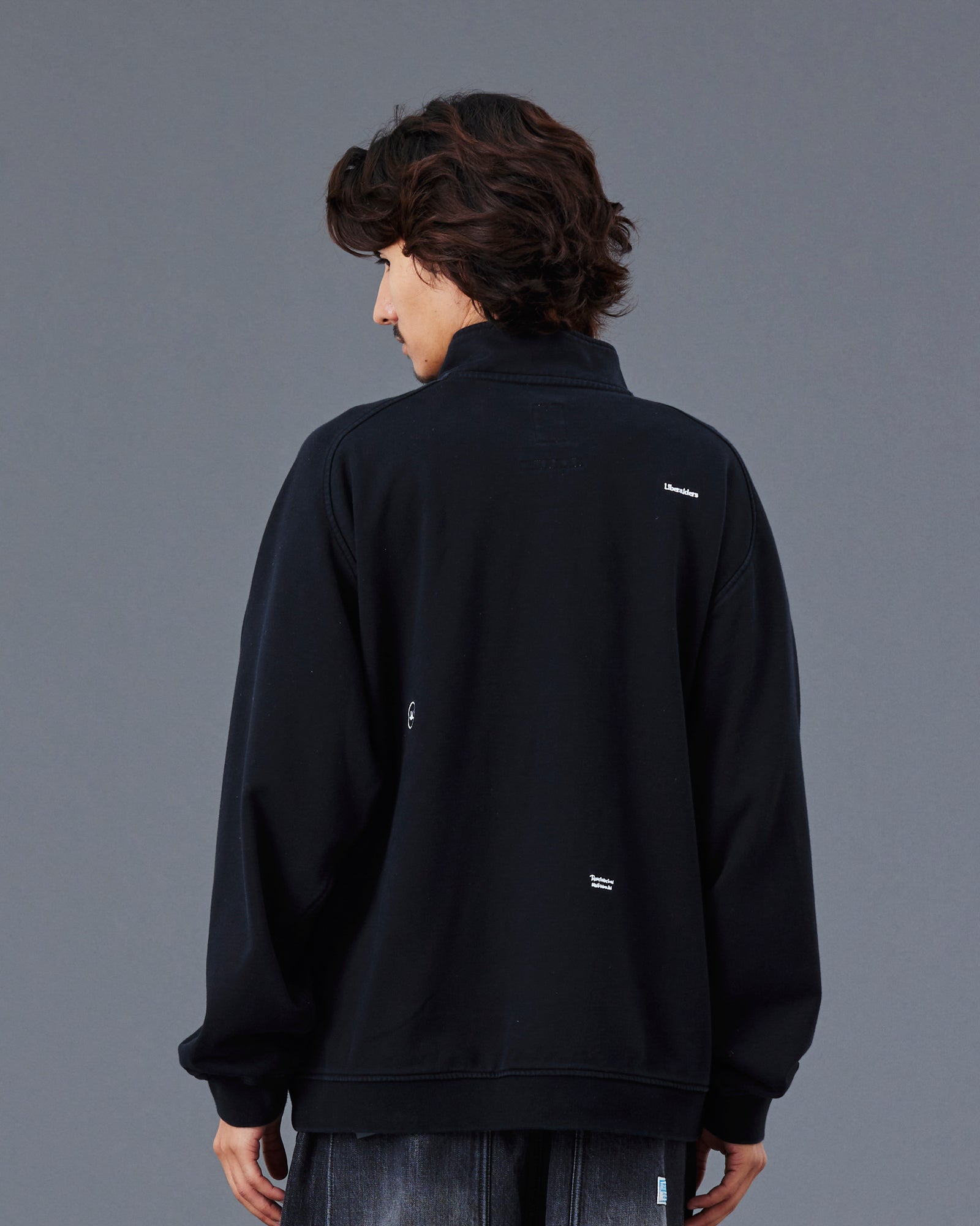 upload_20250805_MULTI EMBROIDERY SWEAT ZIP-UP_007_08_77301_G002_45.jpg