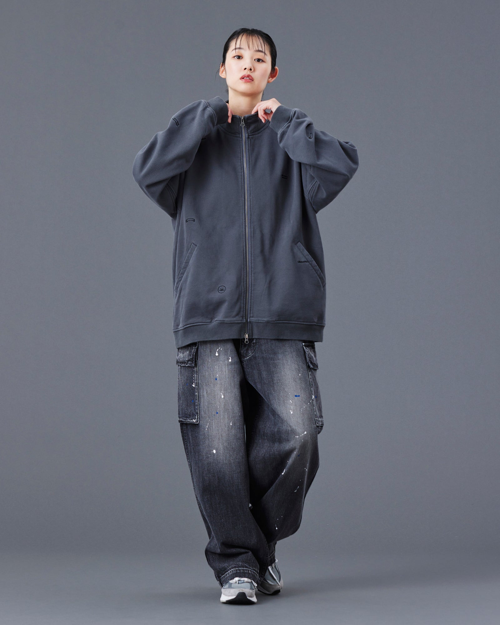 upload_20250805_MULTI EMBROIDERY SWEAT ZIP-UP_019_20_77301_h007_45_1.jpg