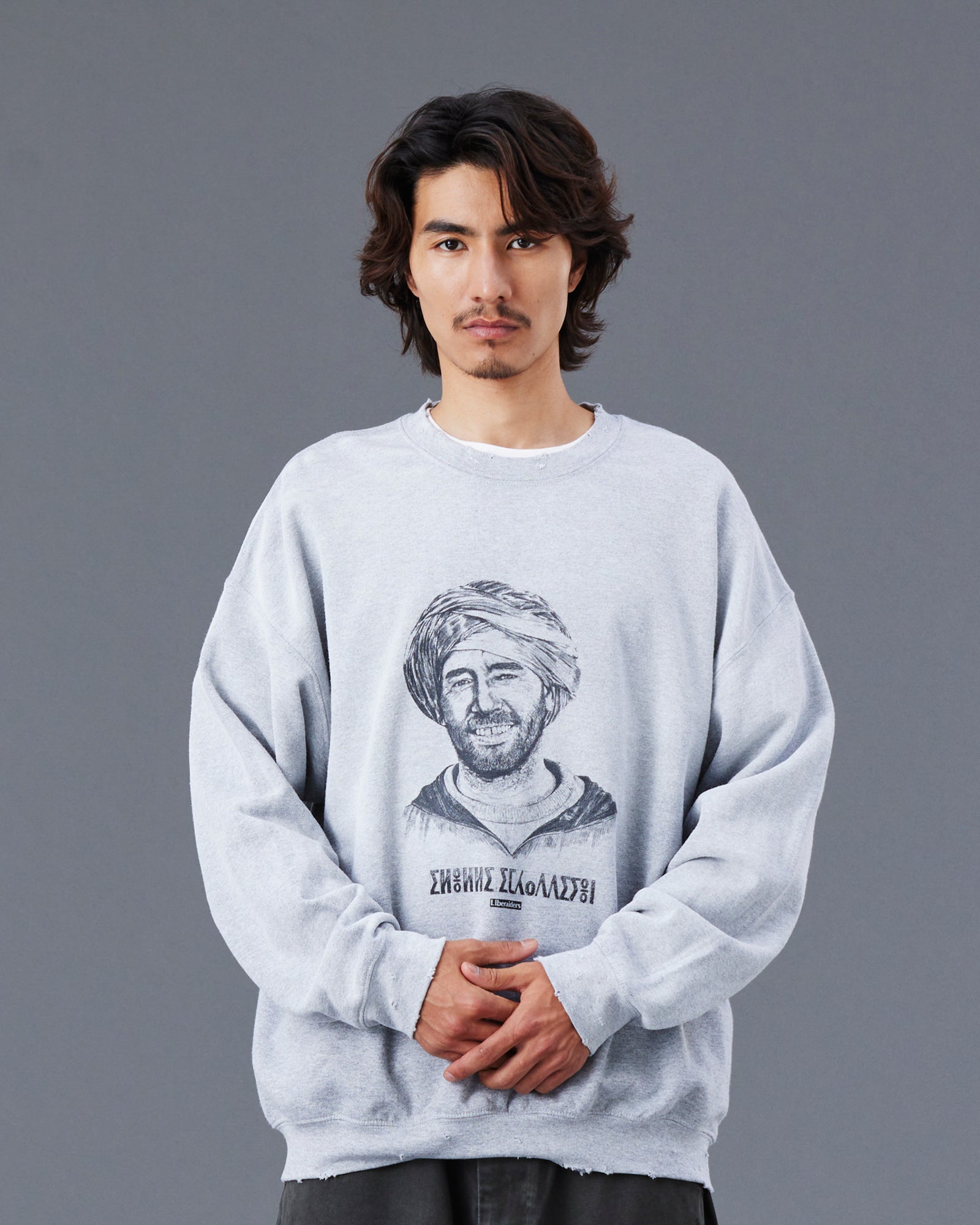 upload_20250805_PORTRAIT CREWNECK_020_21_77316_G007_45.jpg