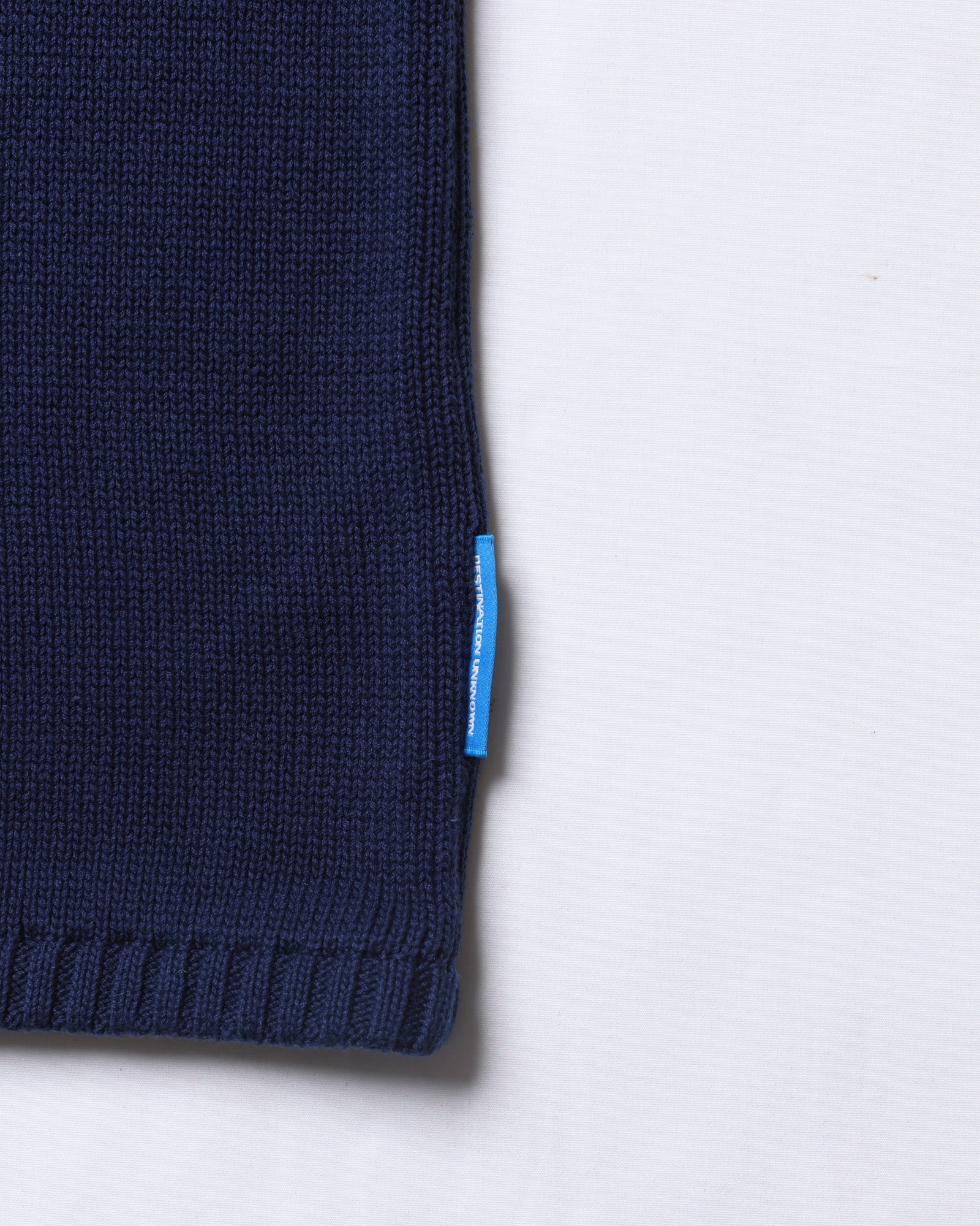 upload_20250805_WOVEN LOGO KNIT SWEATER_012_13_77401_c009_45.jpg