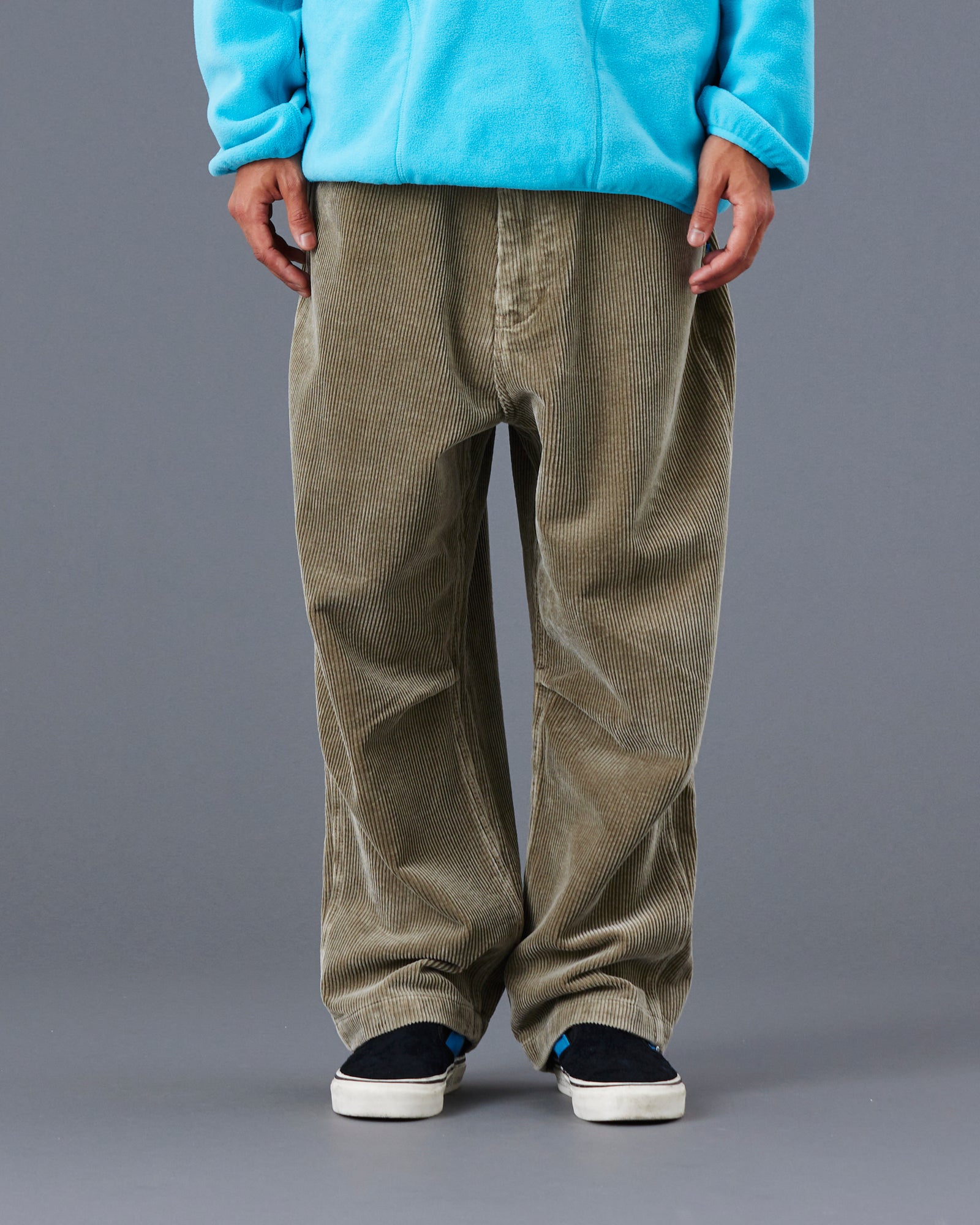 upload_20250822_GARMENT DYED CORDUROY SARROUEL PANTS_019_20_77707_G001_45.jpg