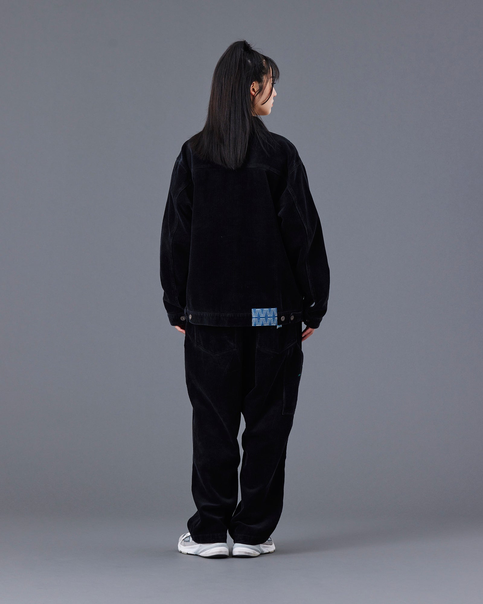 upload_20250822_GARMENT DYED CORDUROY SARROUEL PANTS_030_31_77707_h004_45.jpg