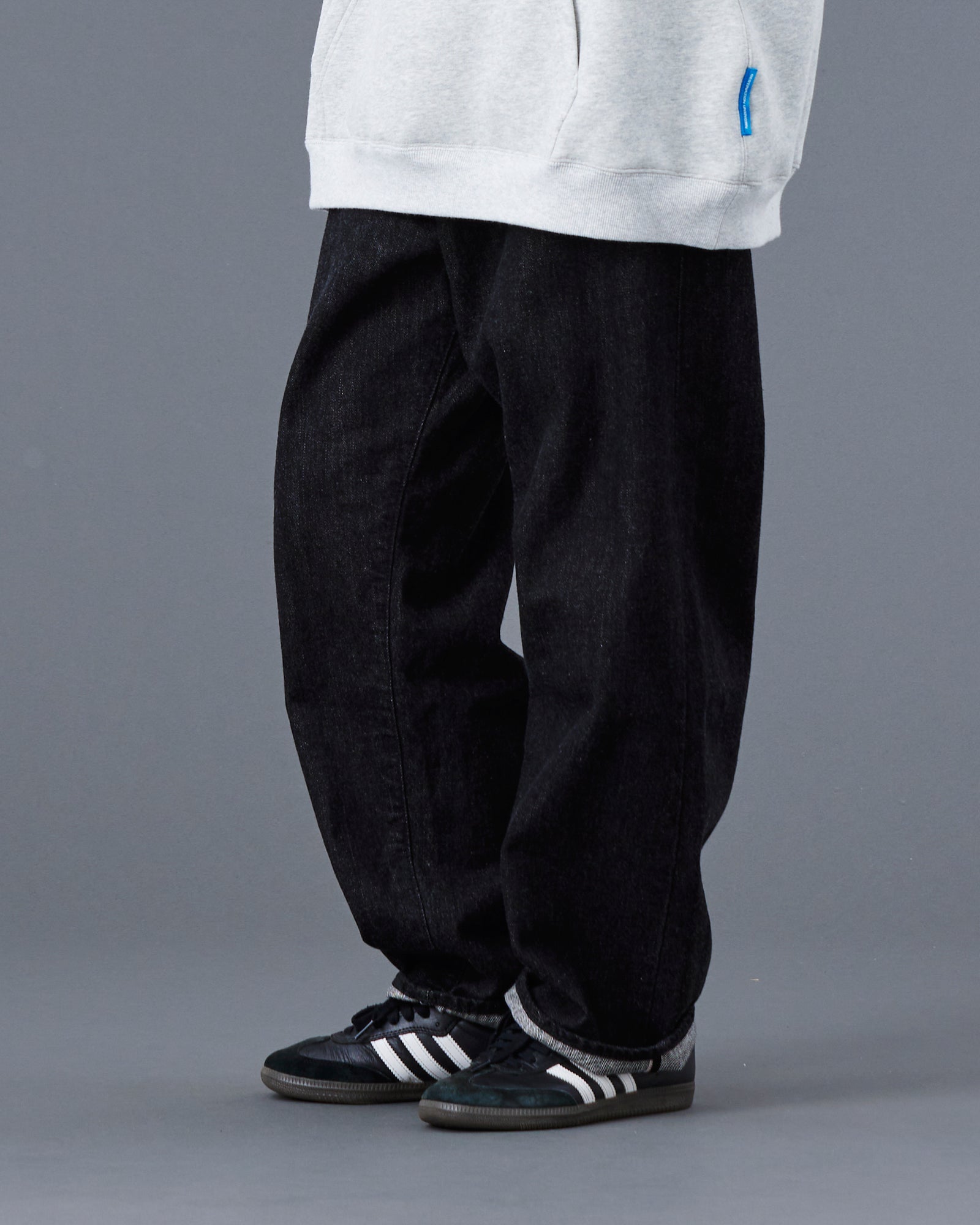 upload_20250822_LR LOOSE FIT DENIM PANTS OW_019_20_77703_G006_45.jpg