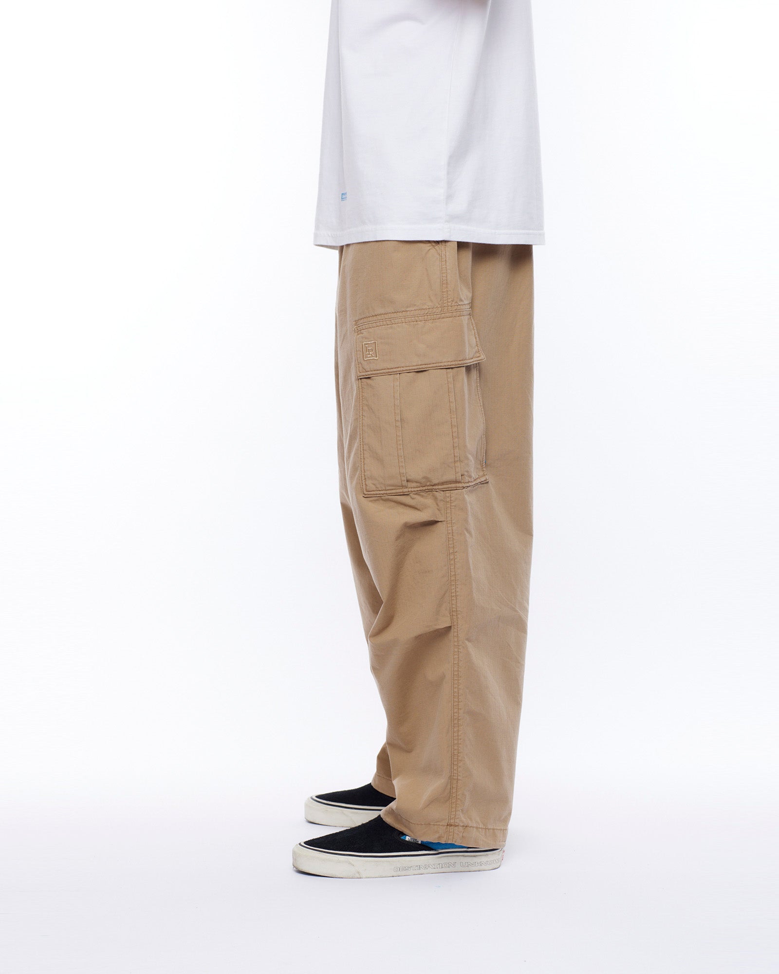 upload_20250830_LR CARGO PANTS_024_71705_n003_45.jpg