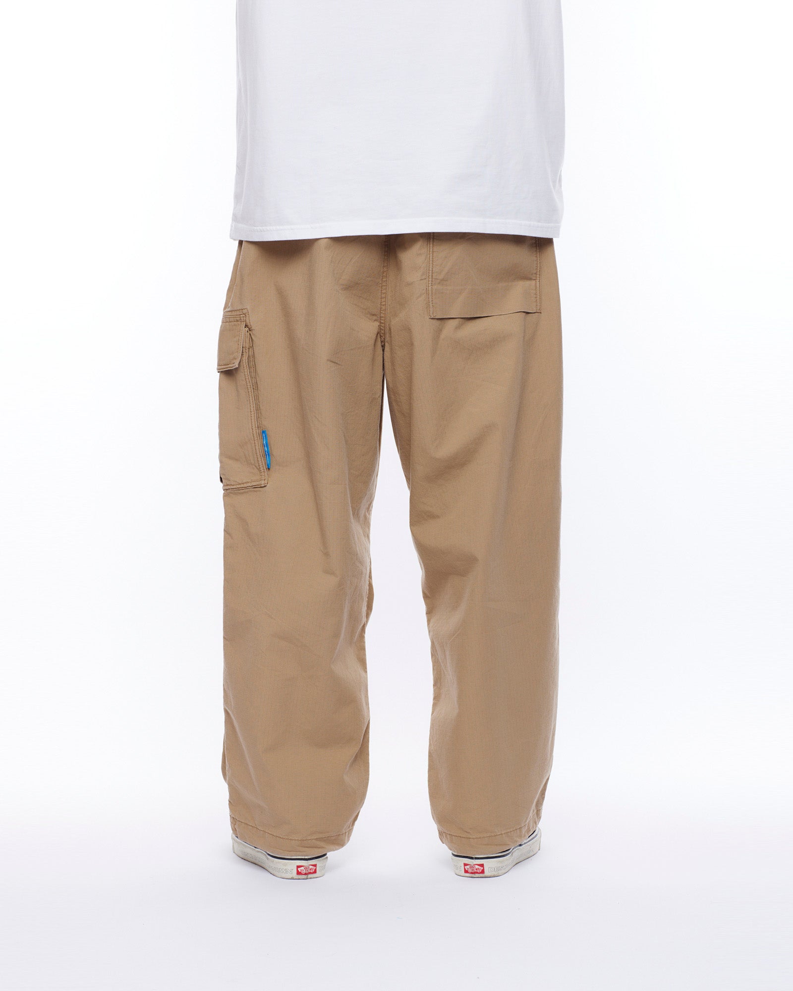 upload_20250830_LR CARGO PANTS_025_71705_n004_45.jpg