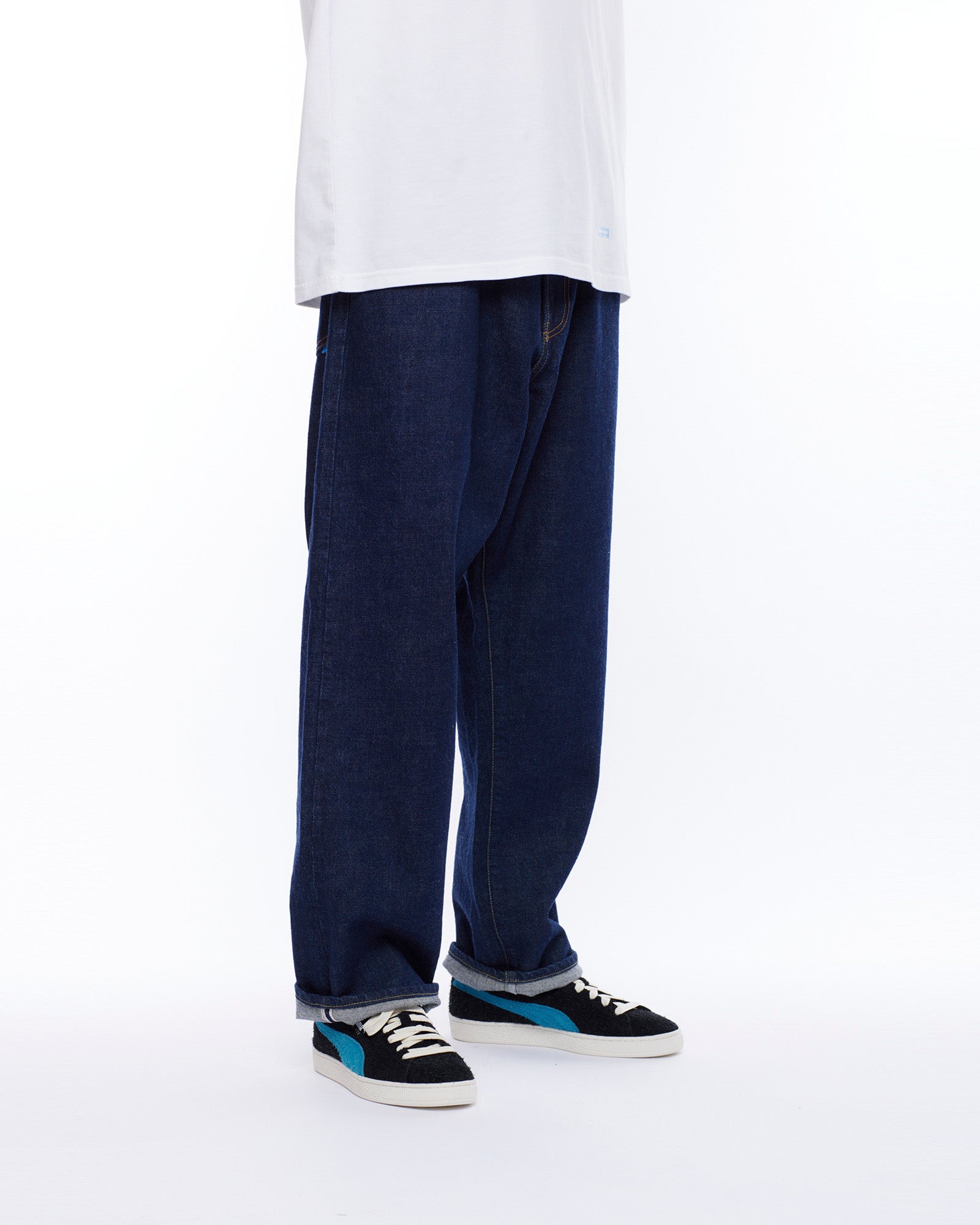 upload_20250830_LR LOOSE FIT DENIM PANTS OW_018_71708_n002_45.jpg