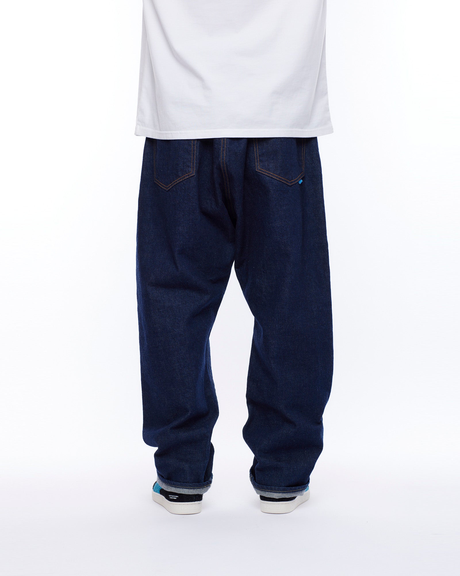 upload_20250830_LR LOOSE FIT DENIM PANTS OW_022_71708_n006_45.jpg