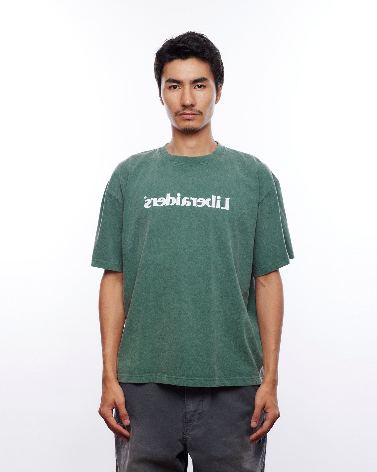 upload_20250830_MIRROR LOGO TEE_010_71622_n003_45.jpg