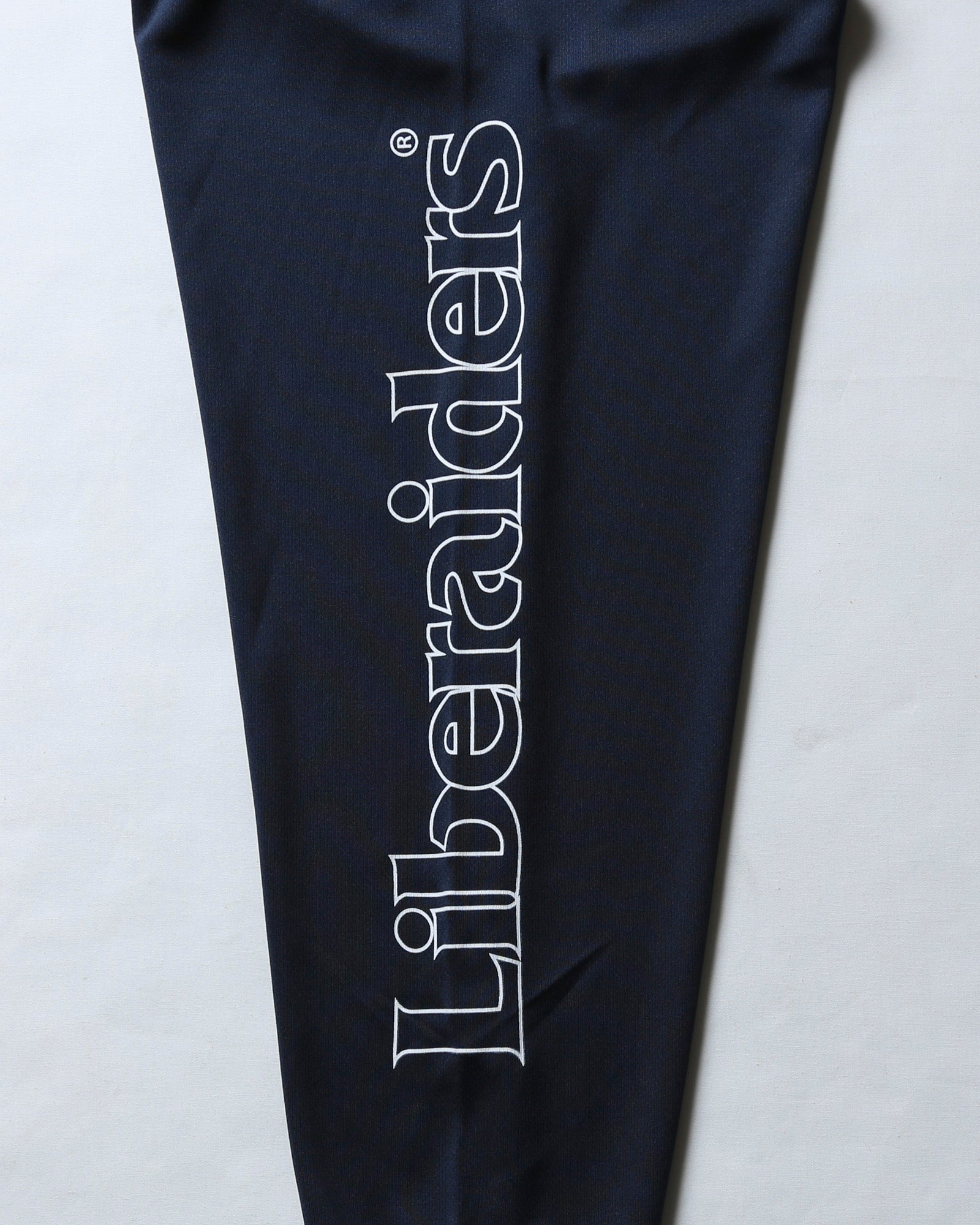 upload_20250830_OG LOGO DRY L_S TEE_016_71506_c011_2000_45.jpg