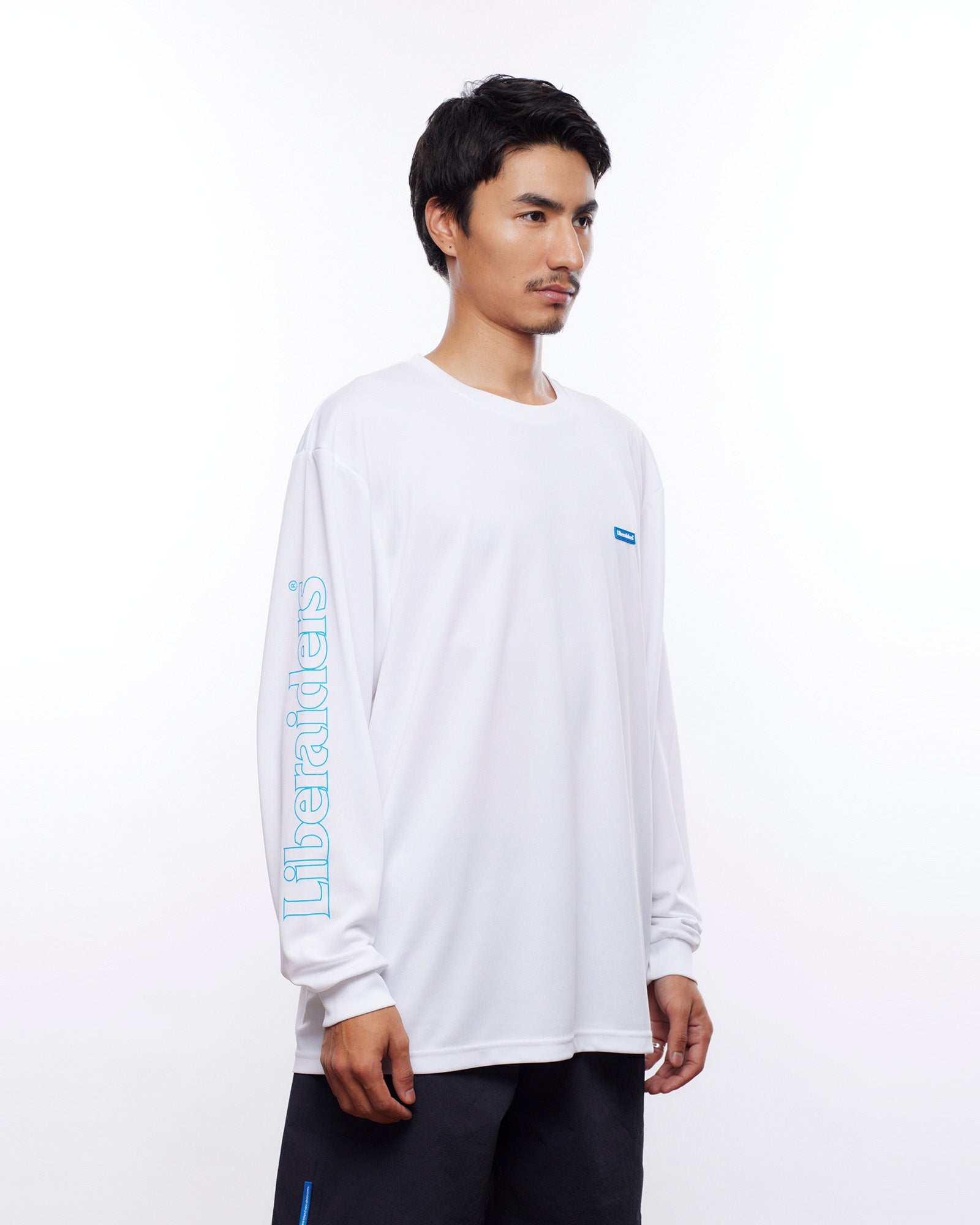 upload_20250830_OG LOGO DRY L_S TEE_023_75106_n004_45.jpg