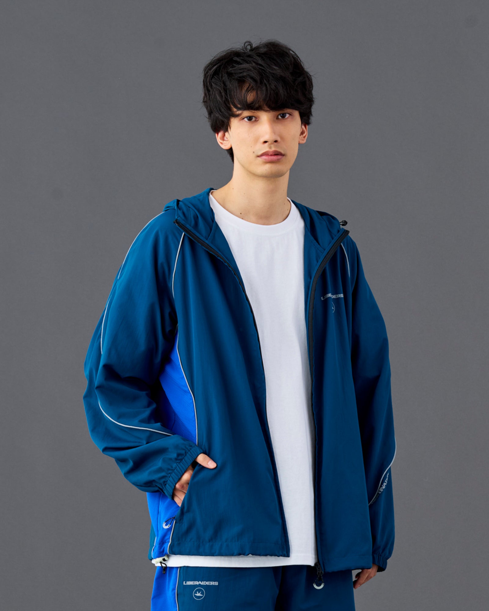 SUPPLEX NYLON ZIP PARKA