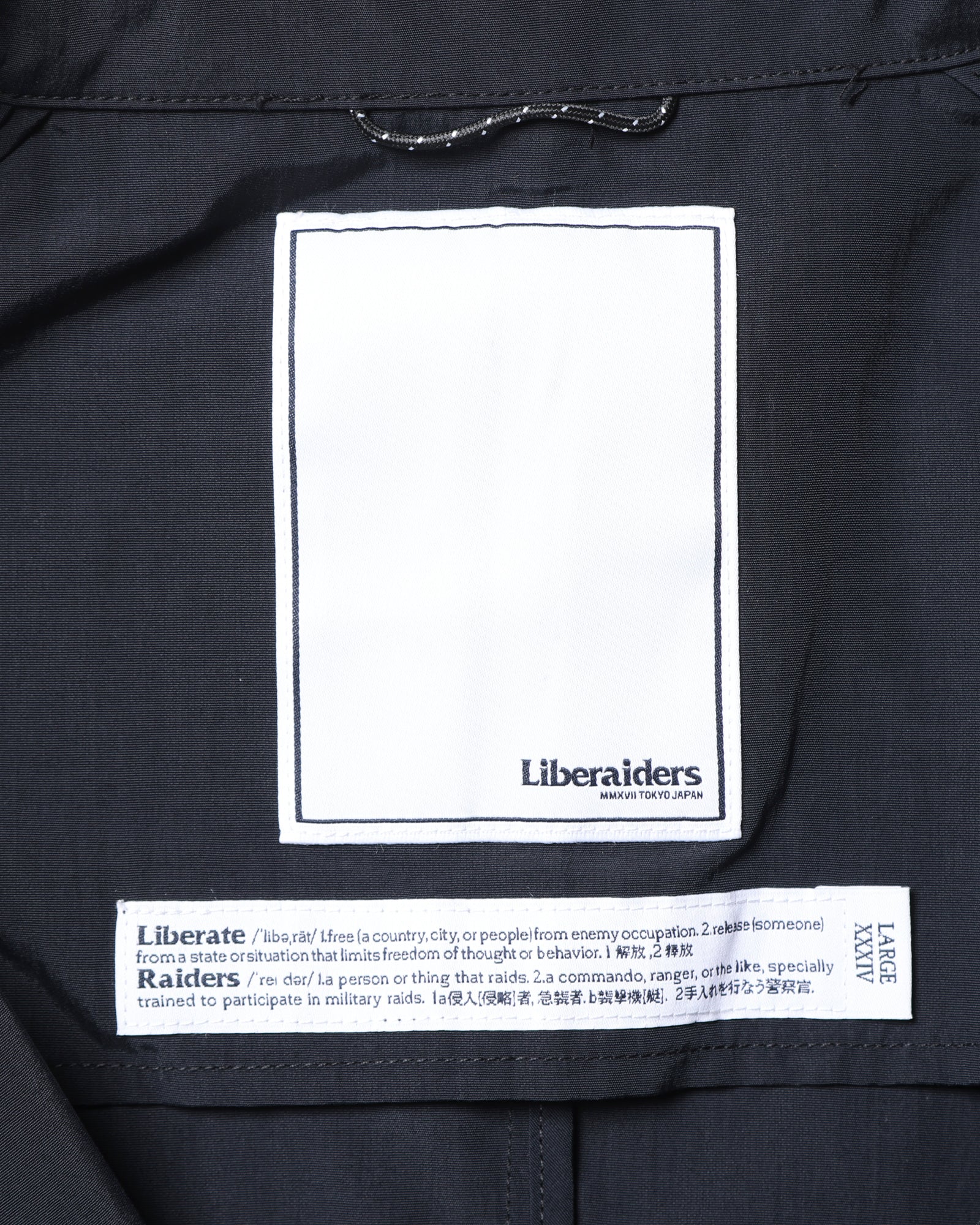 SUPPLEX NYLON ZIP PARKA