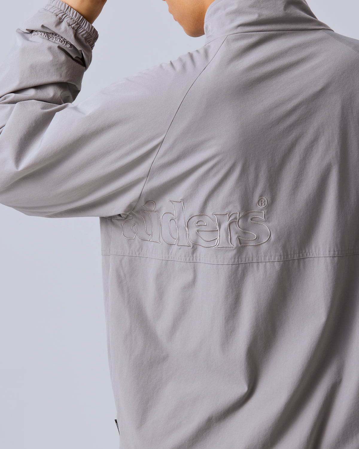 OCTA WINDBREAKER II
