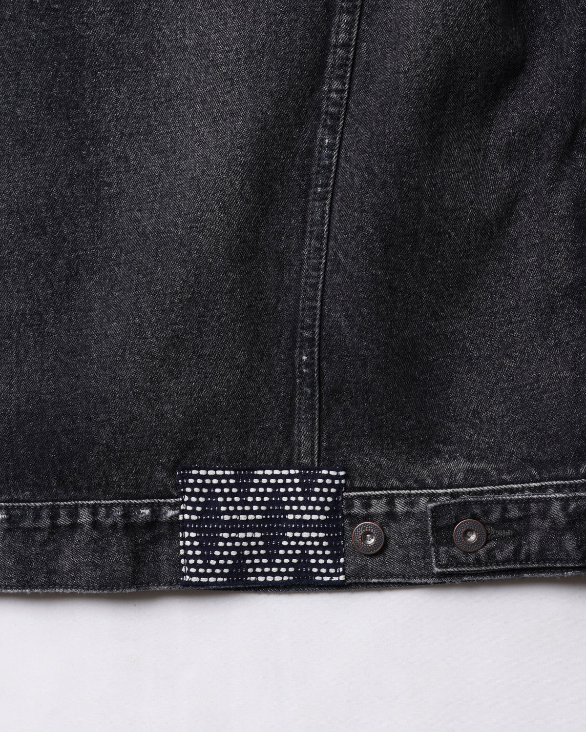DAMAGED DENIM TRUCKER JACKET