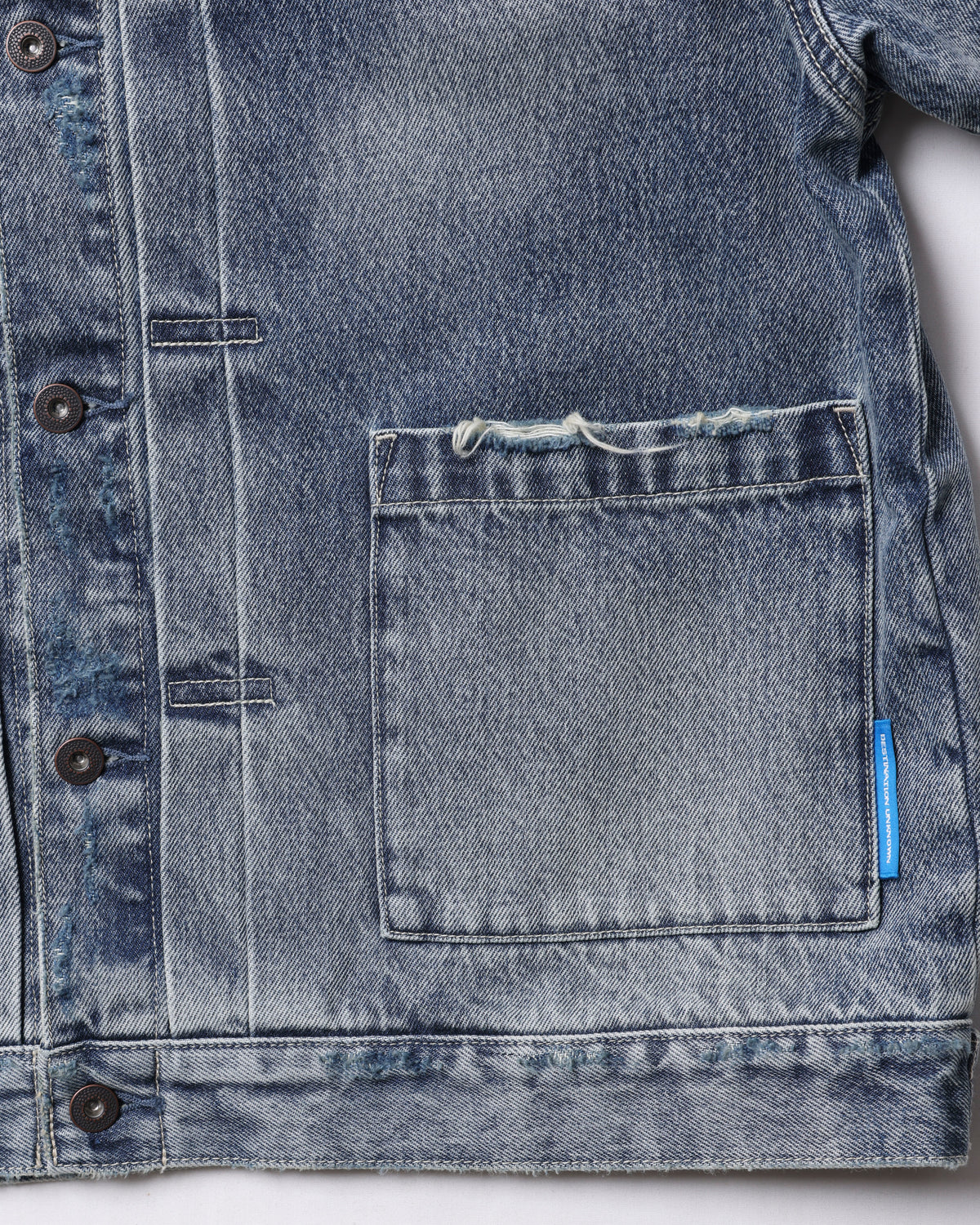 DAMAGED DENIM TRUCKER JACKET