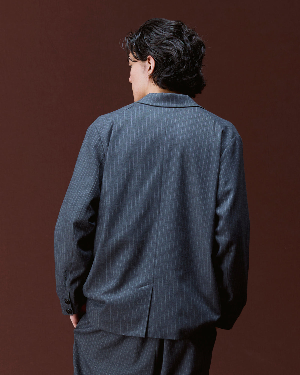 LOOSE FIT 3-BUTTON JACKET