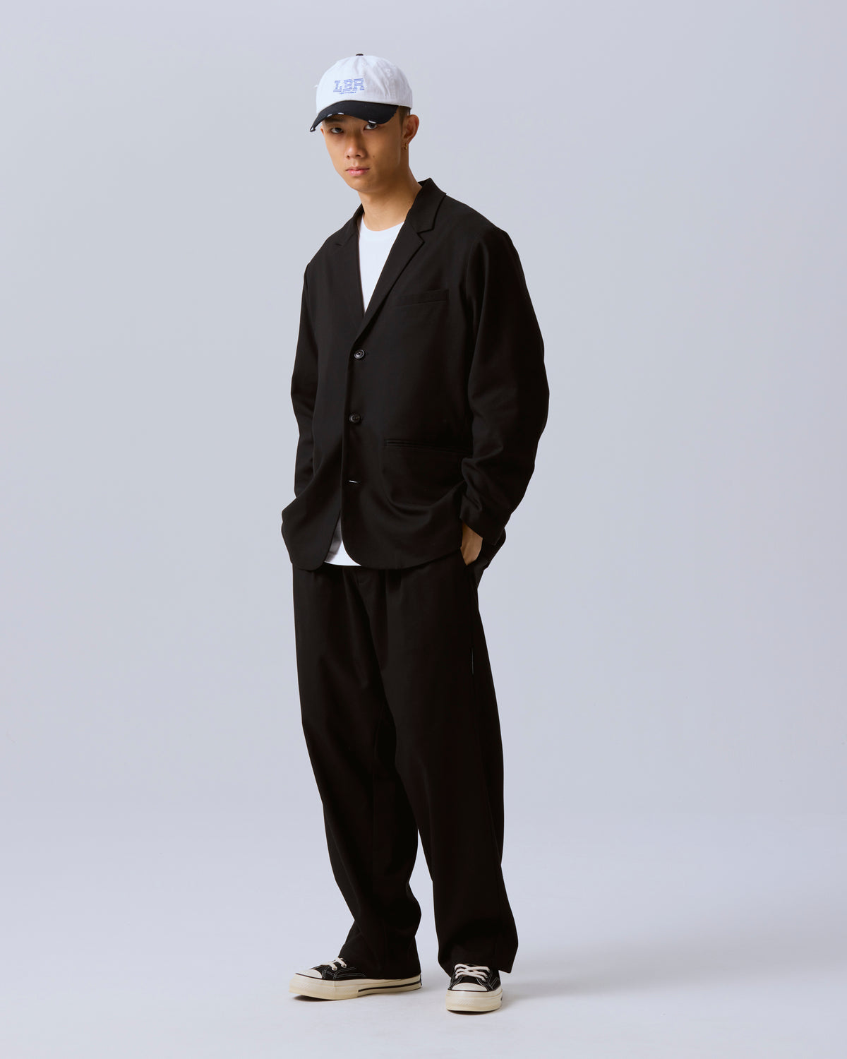 LOOSE FIT 3-BUTTON JACKET
