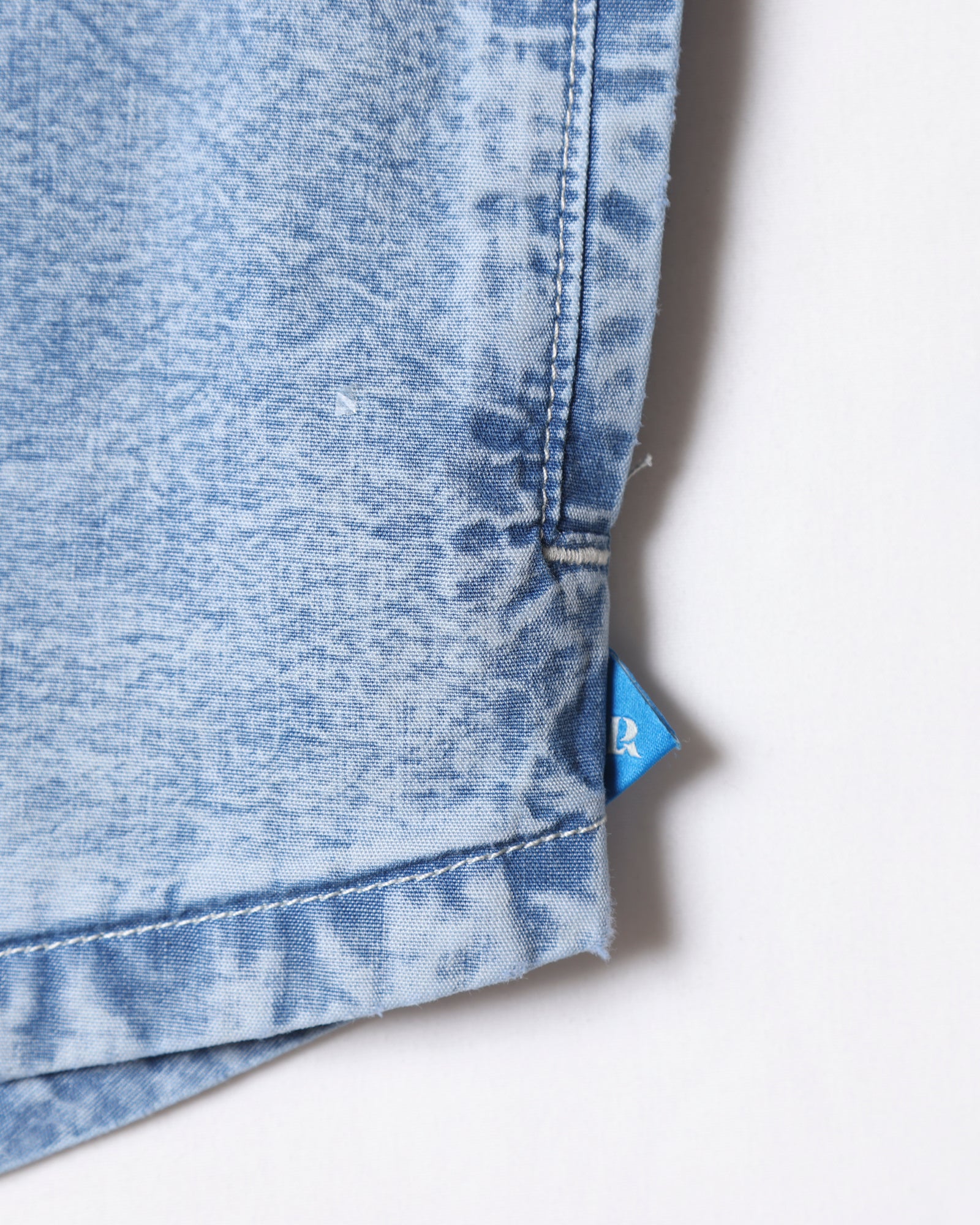 CHAMBRAY BASEBALL SHIRT