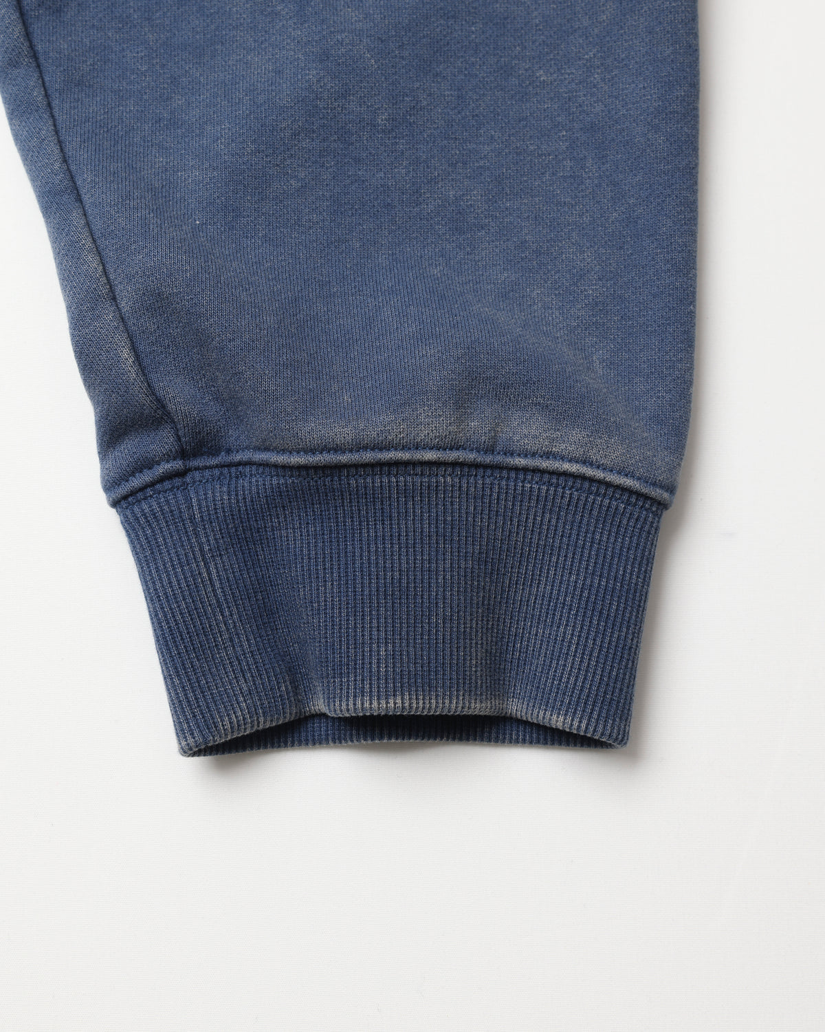 GARMENT DYED HOODIE