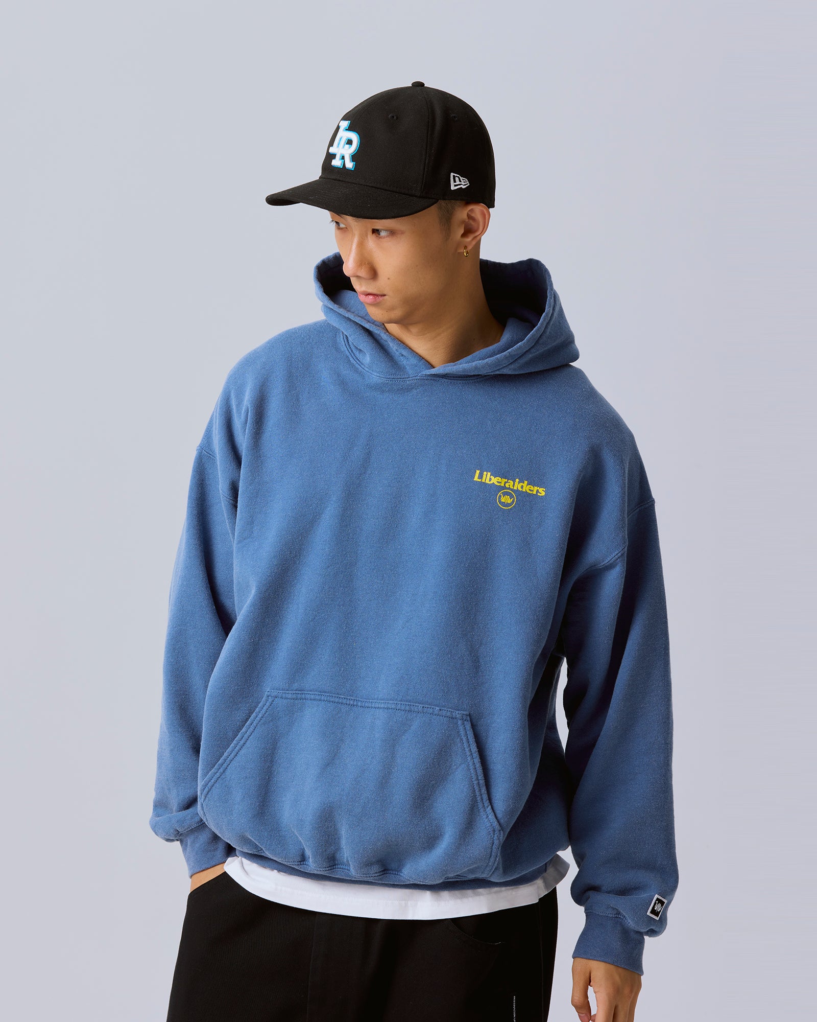 PEACE HOODIE