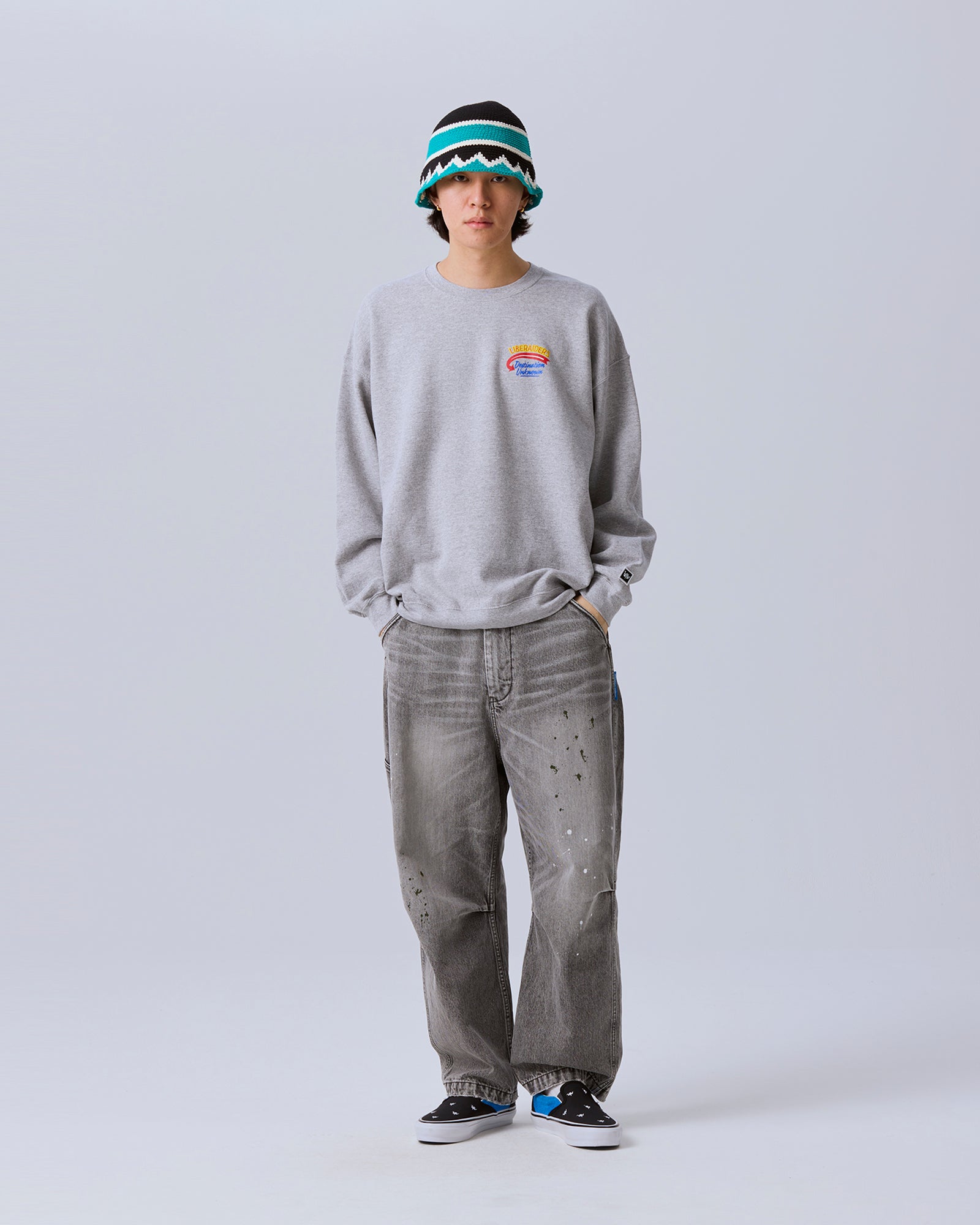 BOOM CREWNECK
