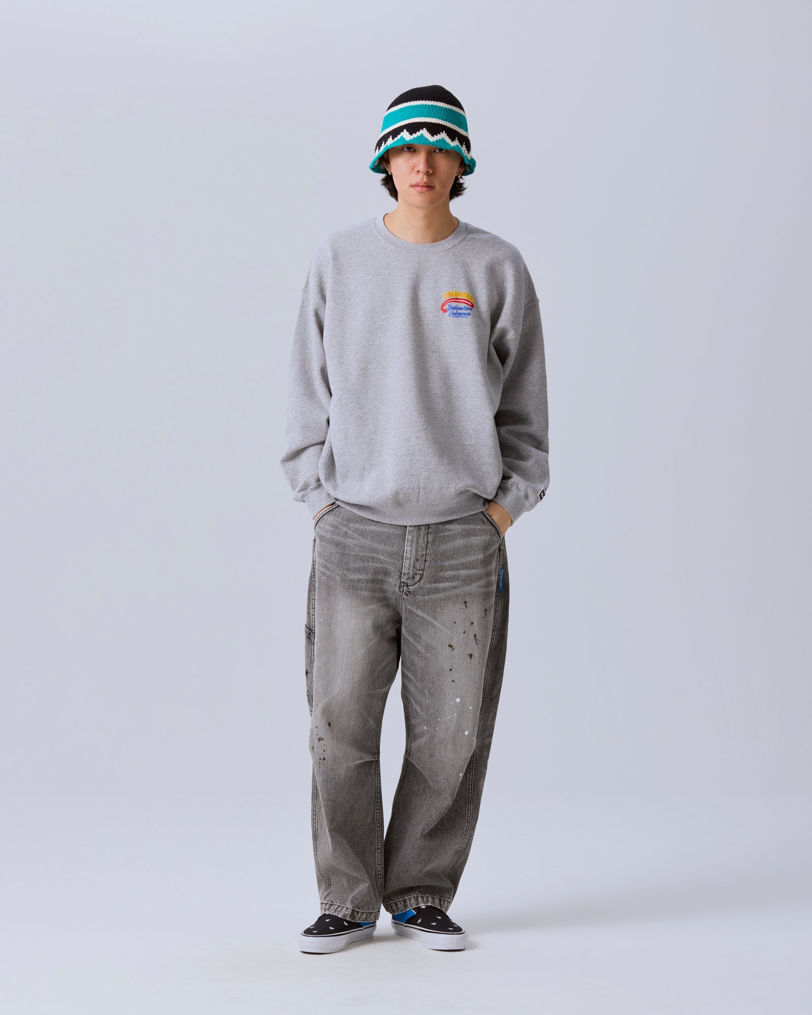 BOOM CREWNECK