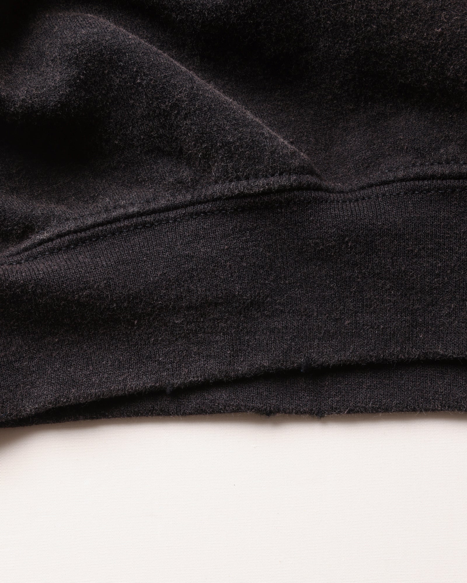 THUNDER LOGO CREWNECK