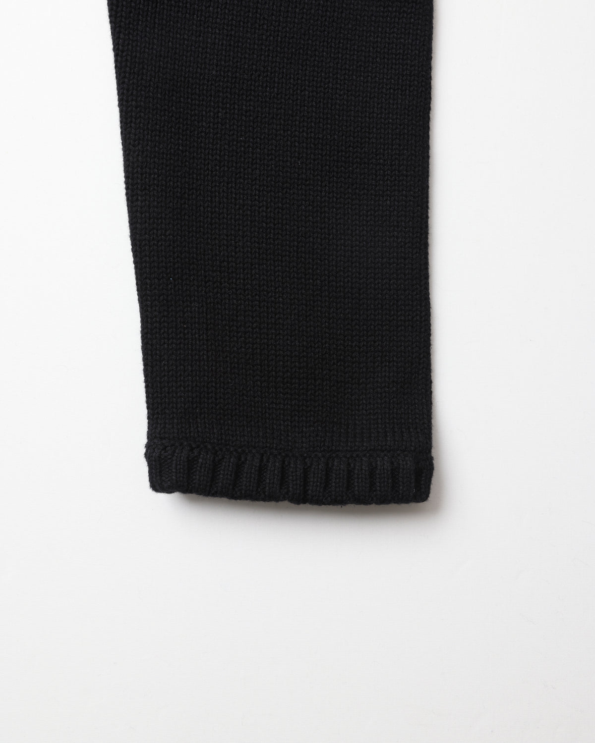 THUNDER LOGO KNIT SWEATER