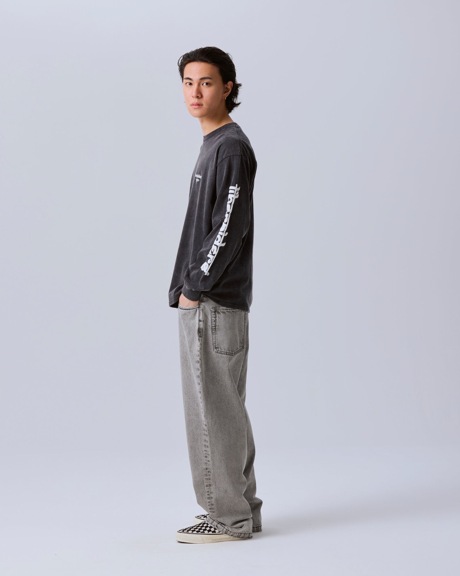 SLEEVE FONT L/S TEE