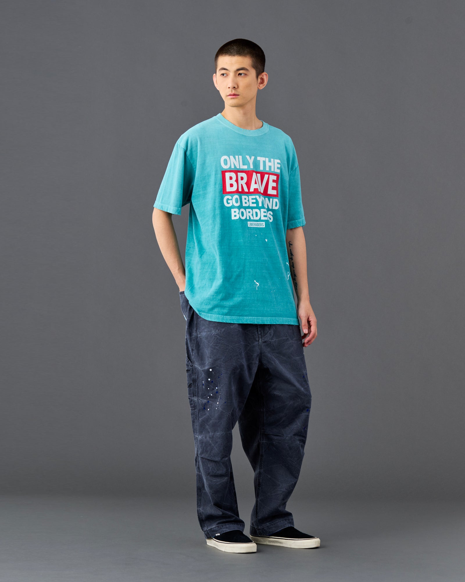 FADED BRAVE TEE
