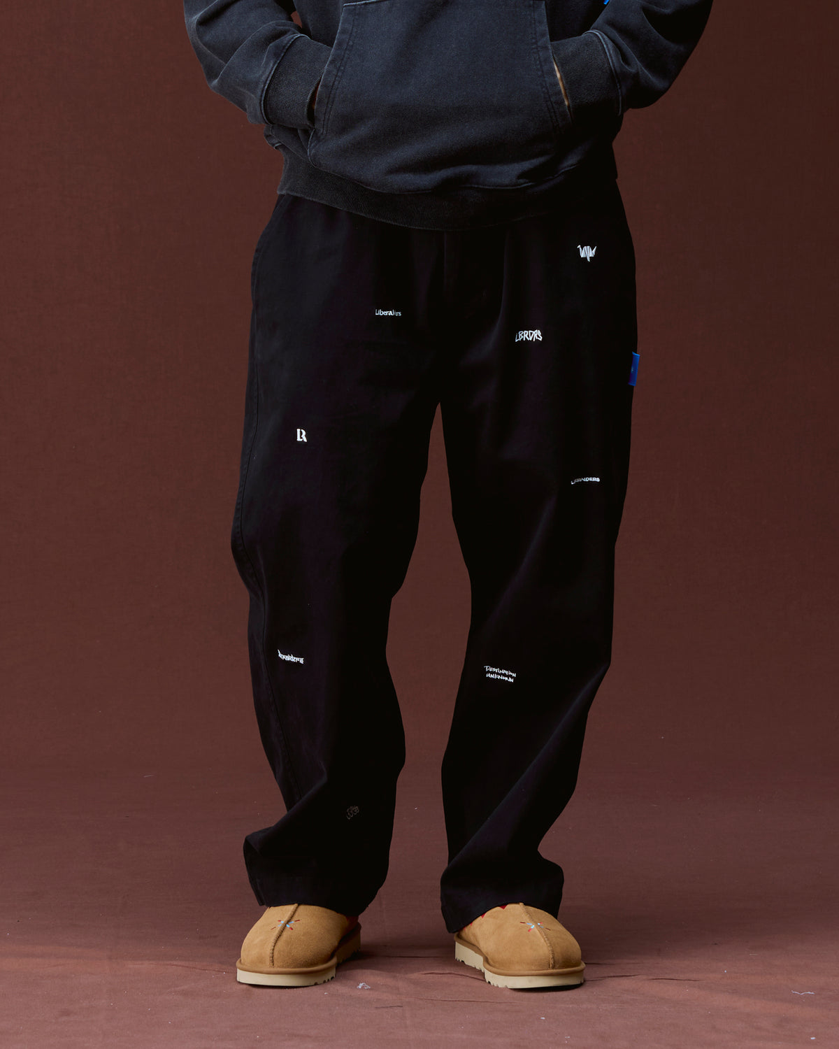 MULTI EMBROIDERY CHINO TROUSERS