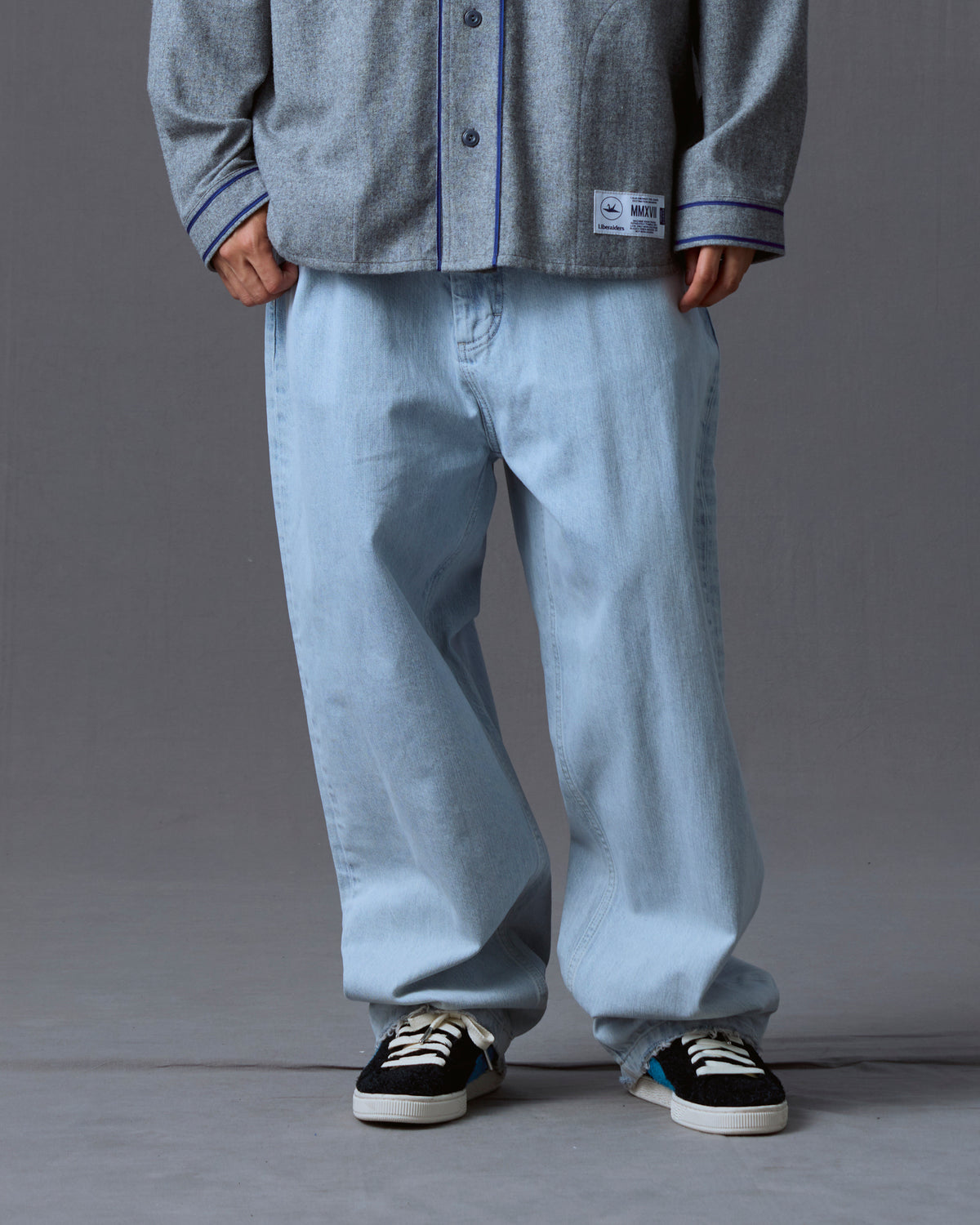 BAGGY DENIM PANTS