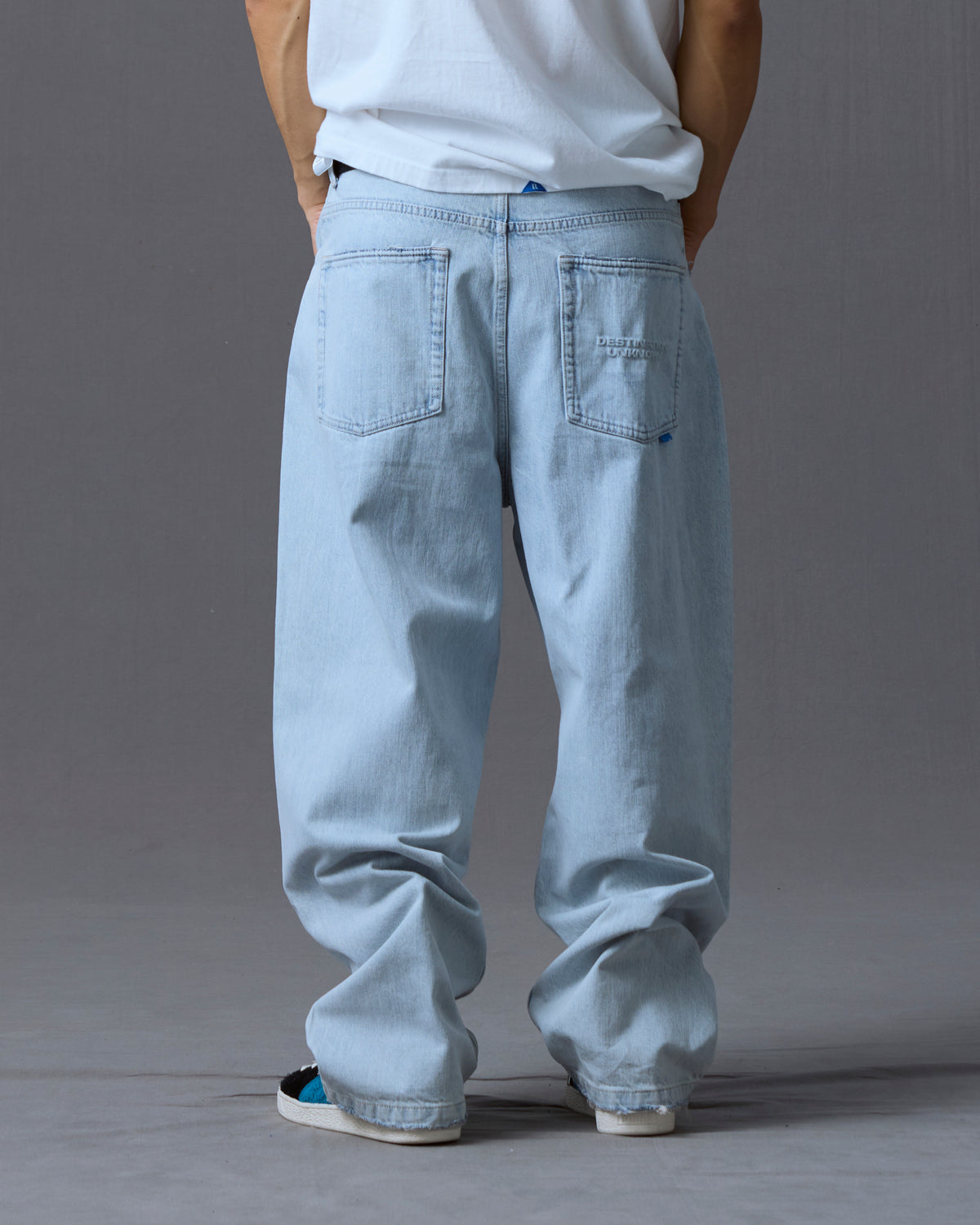 BAGGY DENIM PANTS