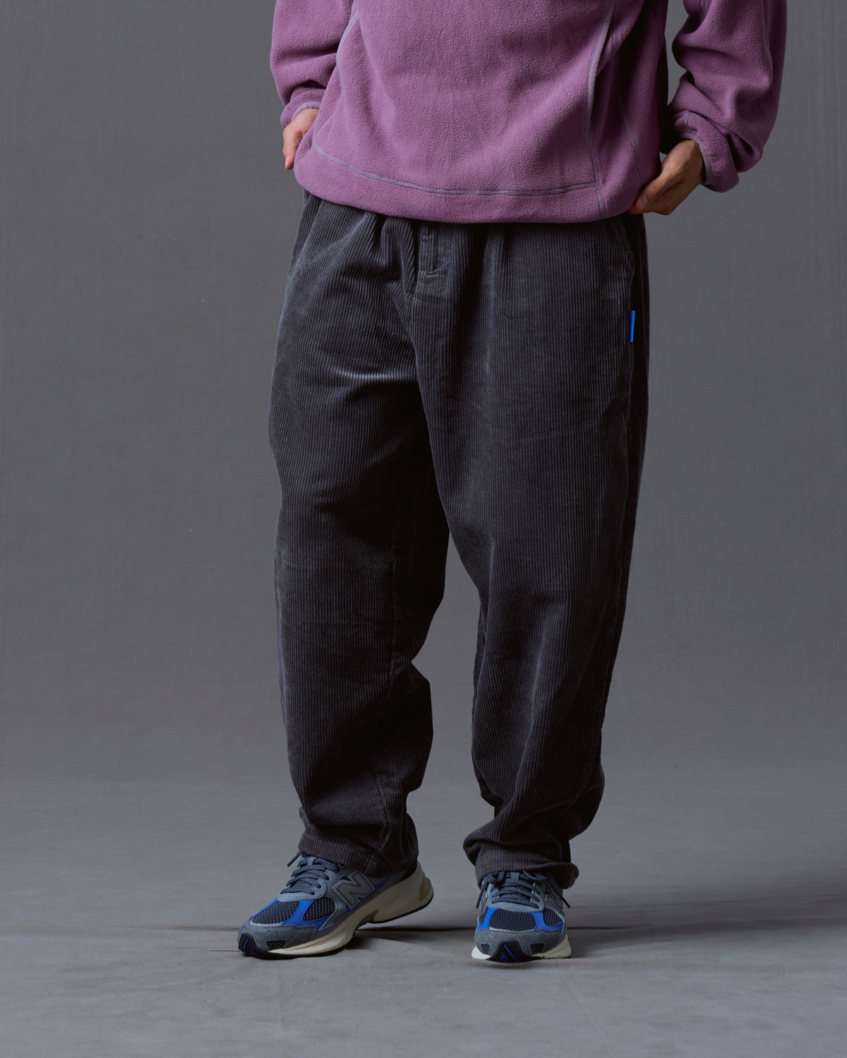 CORDUROY TAPERED SLACKS