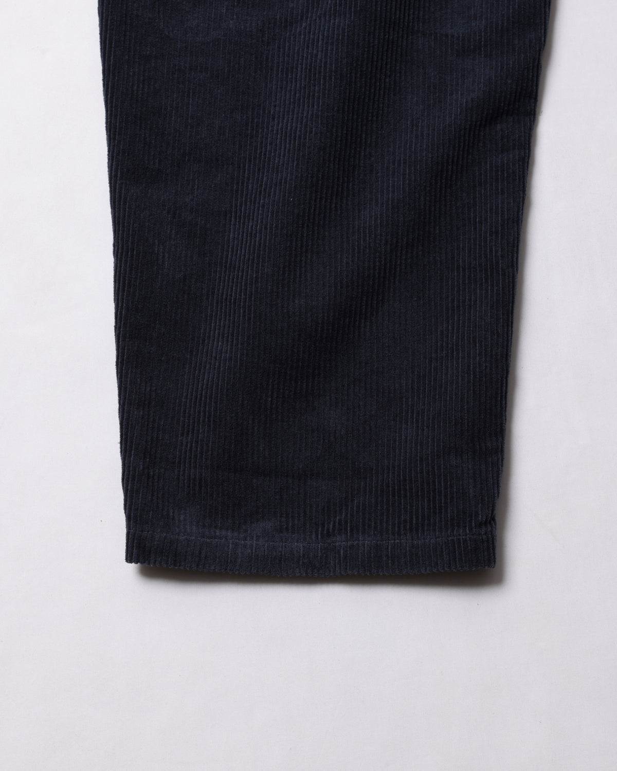 CORDUROY TAPERED SLACKS